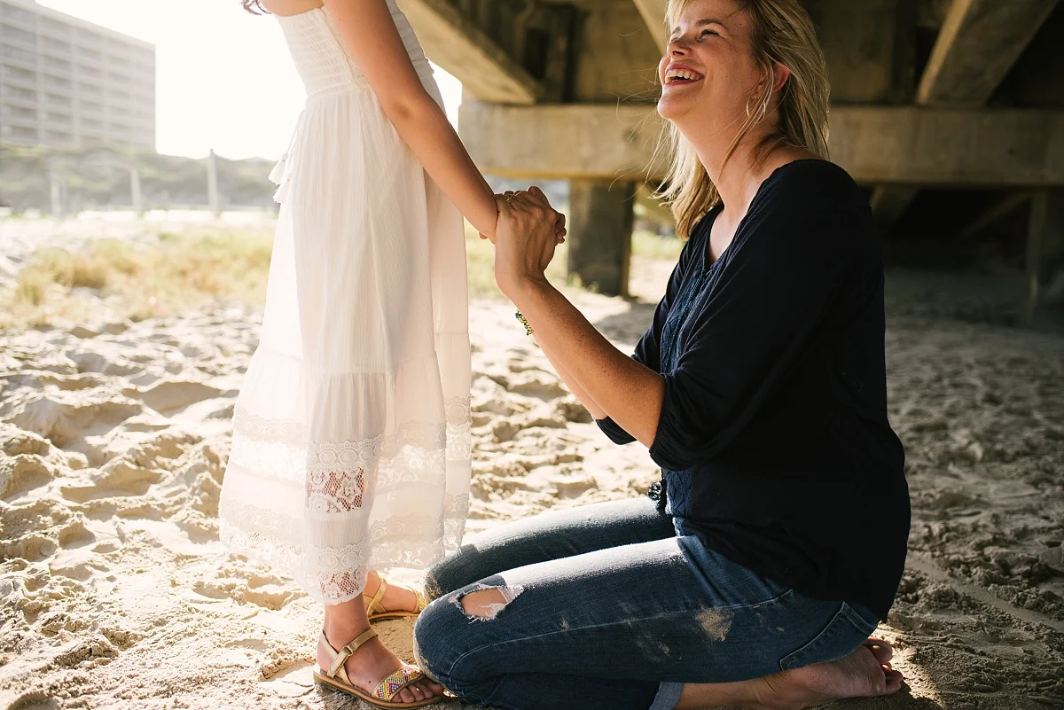 What to Wear for Beach Session Mae Burke_0010.jpg