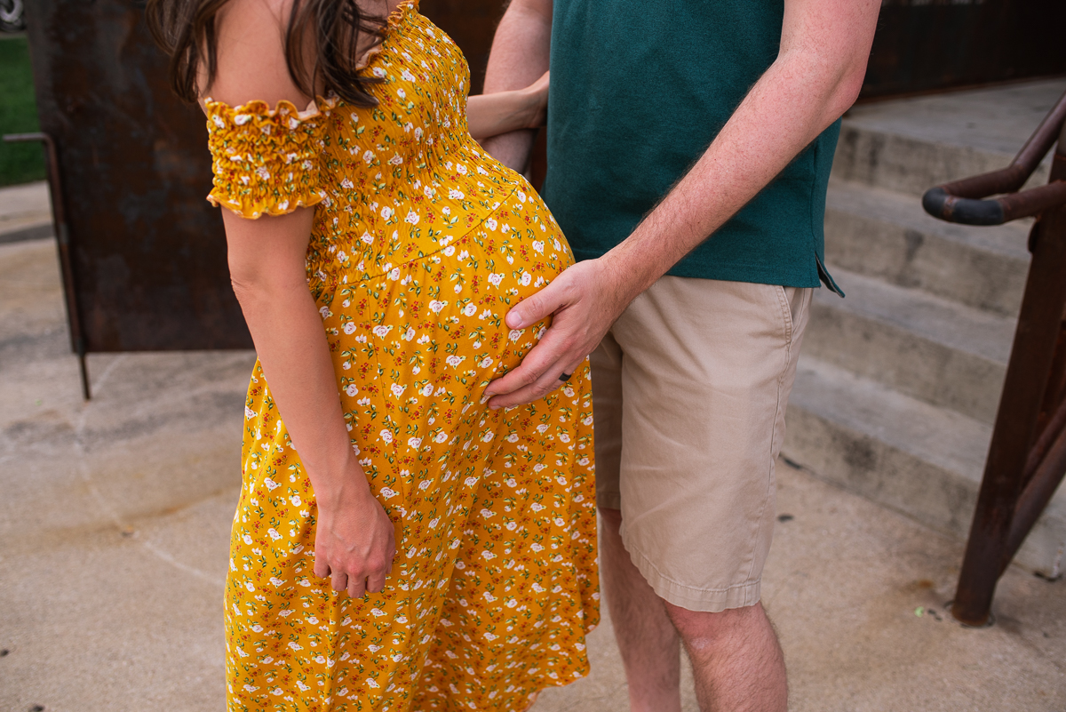 Haczynski Maternity in Downtown Fort Worth by Mae Burke-13.jpg