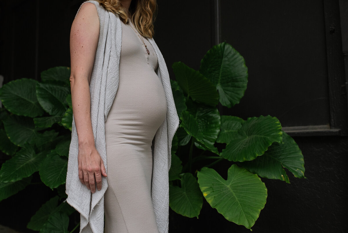 Covert Maternity by Dallas Family Photographer Mae Burke-15.jpg