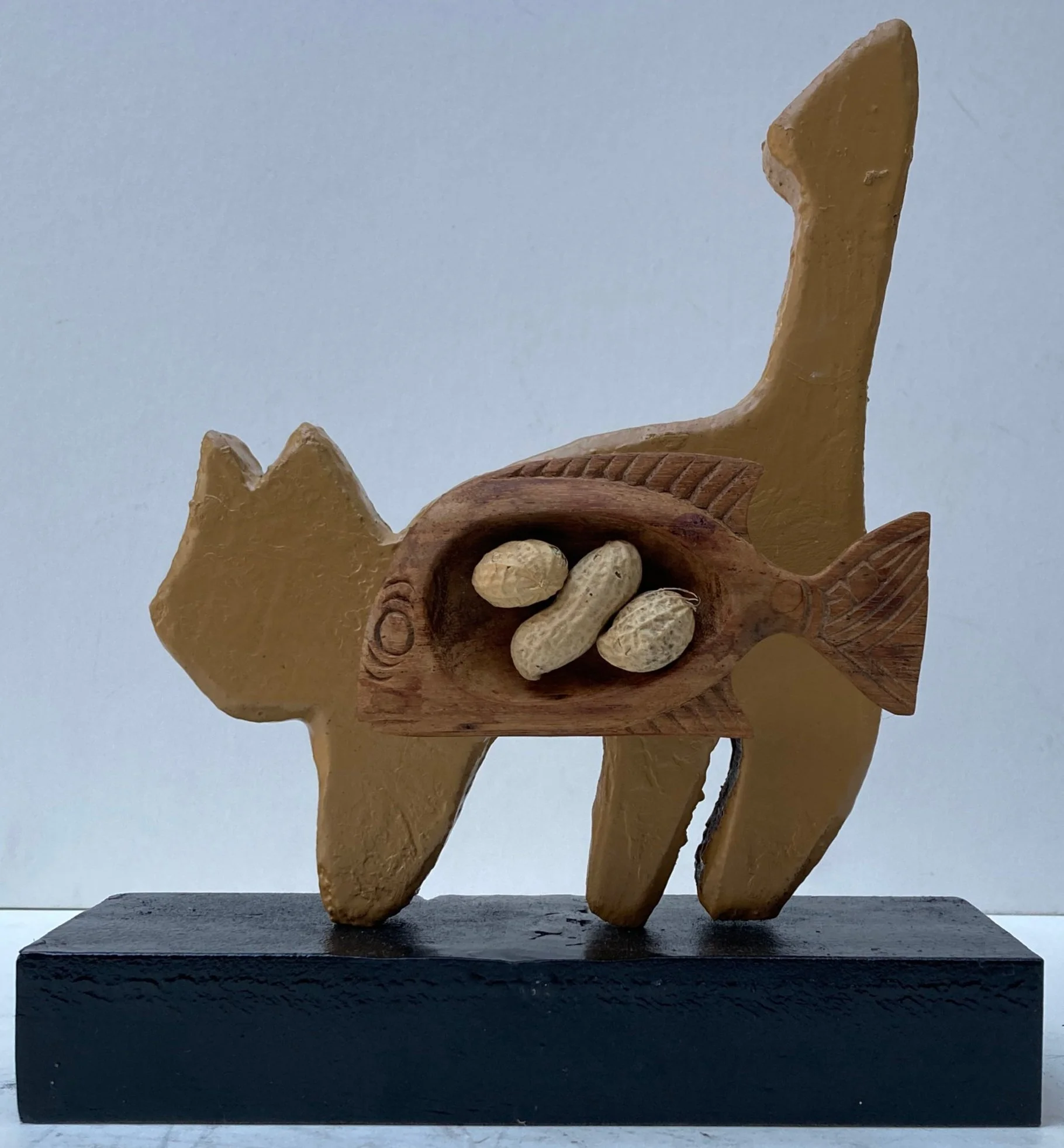 wood fish with peanuts