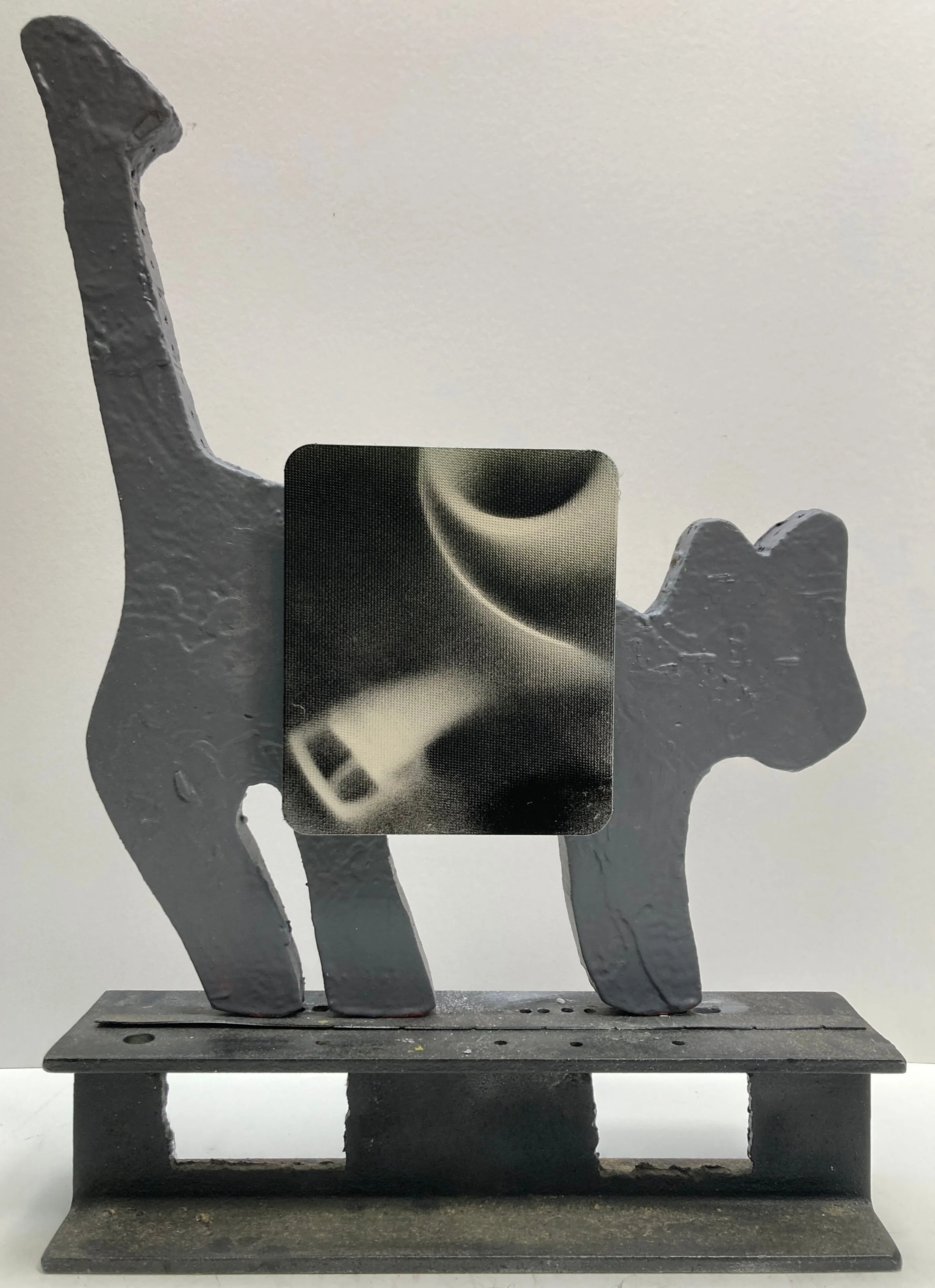 neg. bomb shadow no. 6 (belt +buckle)