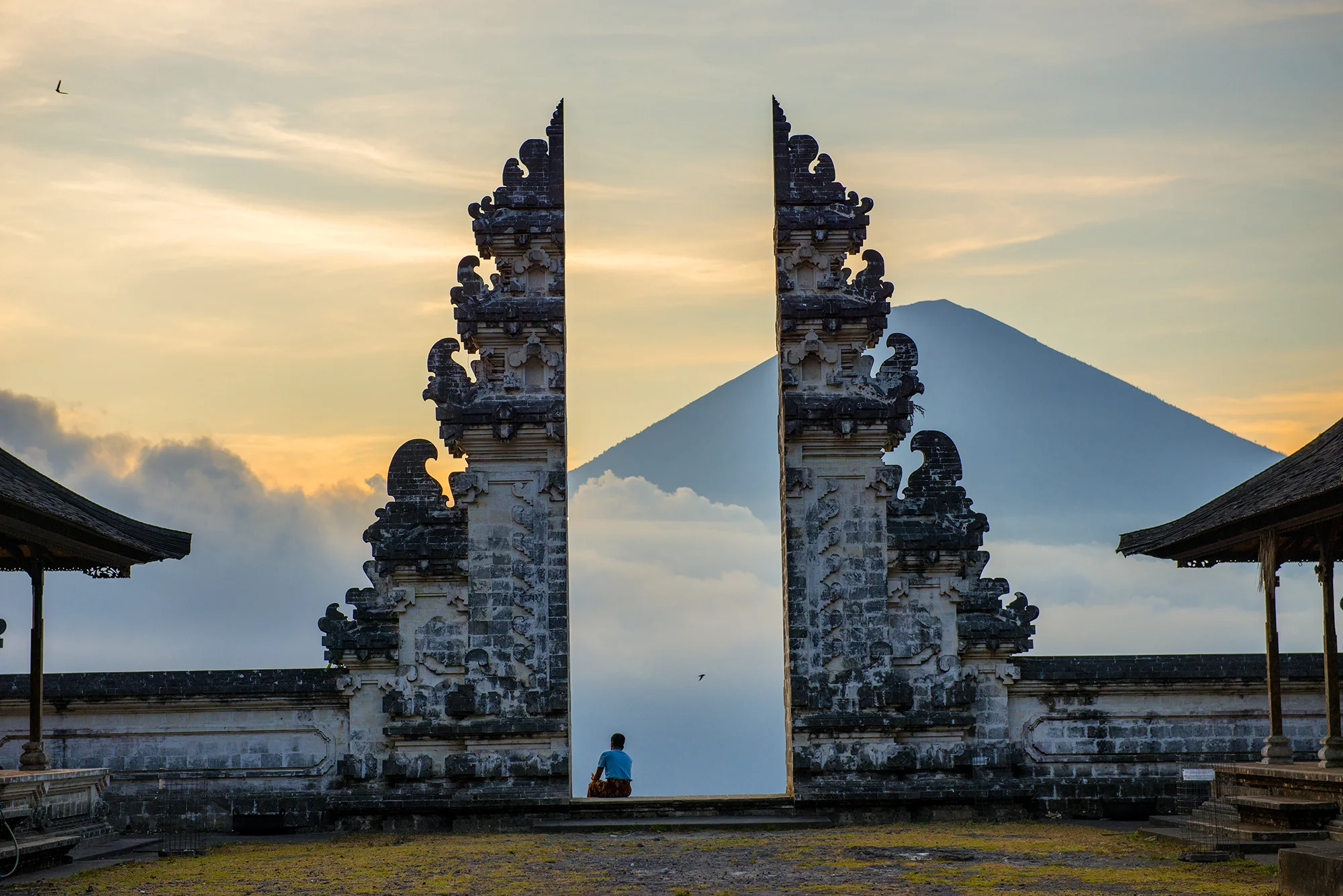 Pura-Lempuyang-Entrance-2.jpg