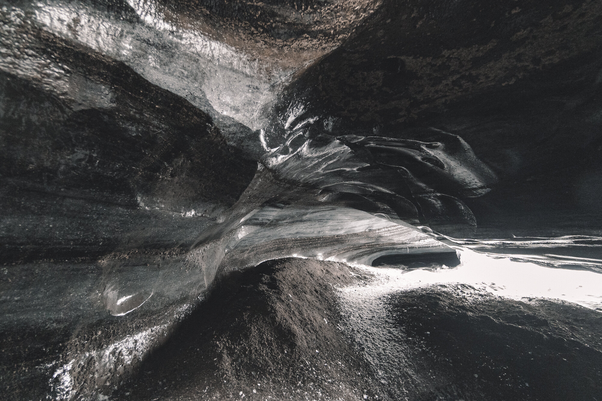 冰岛-vik-glacier-cave-illumbeplay3体育官方下载elation-1-2.jpg