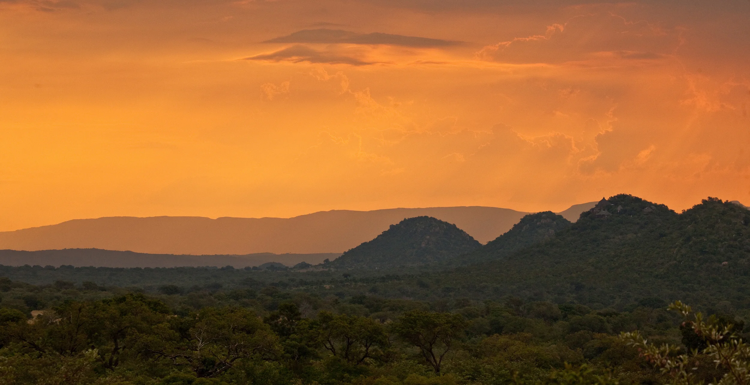 94 ROCKY OUTCROPS, SABI SAND RESERVE, SOUTH AFRICA.jpg