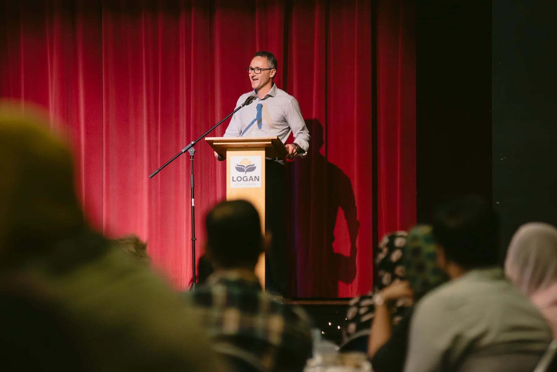 Greens Senator Richard Di Natale addresses a community Iftar dinner. May, 2019.