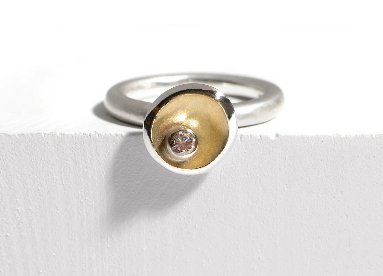 Pebble Ring with Gold and Diamond