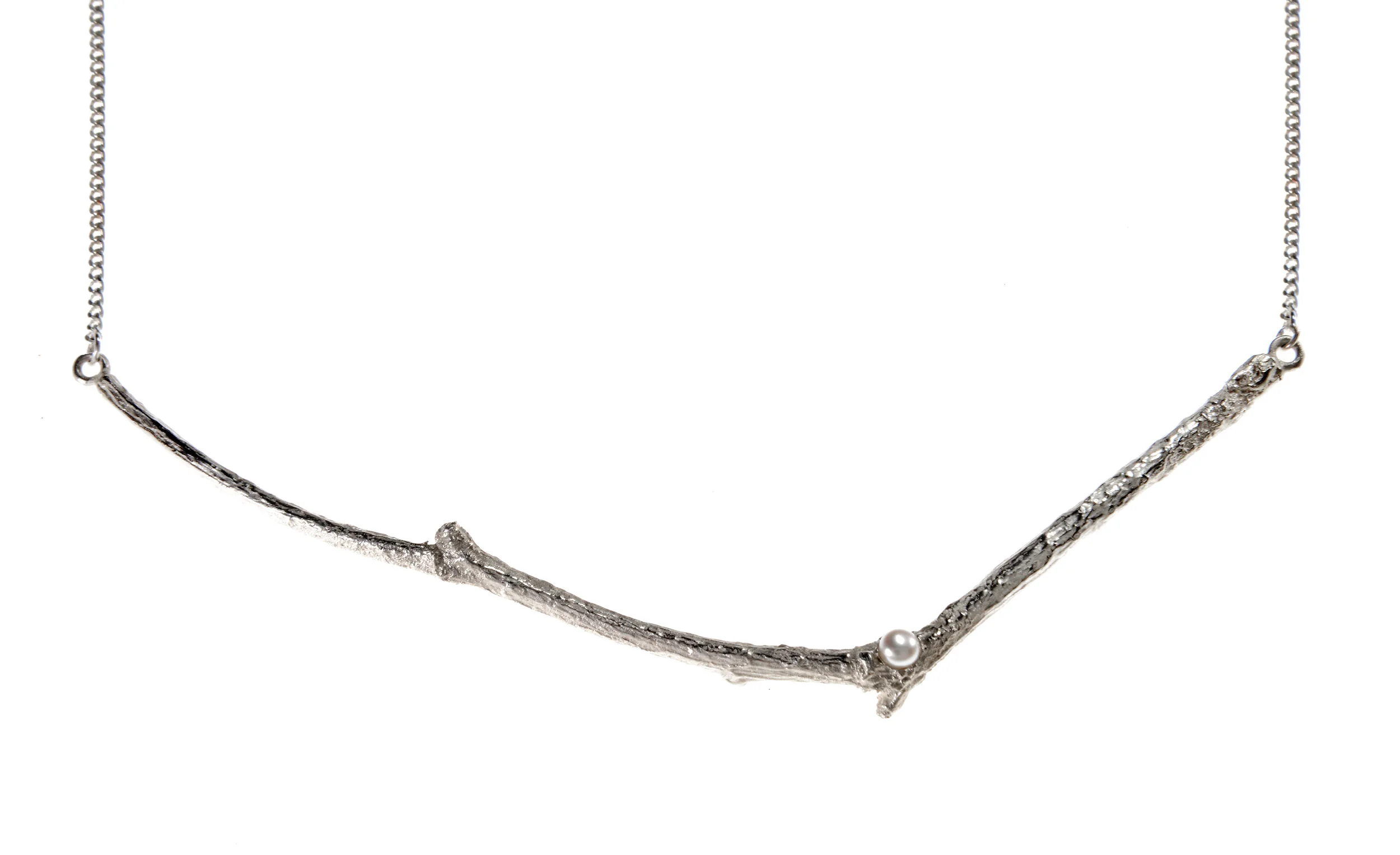 Yozakura Necklace with Pearl