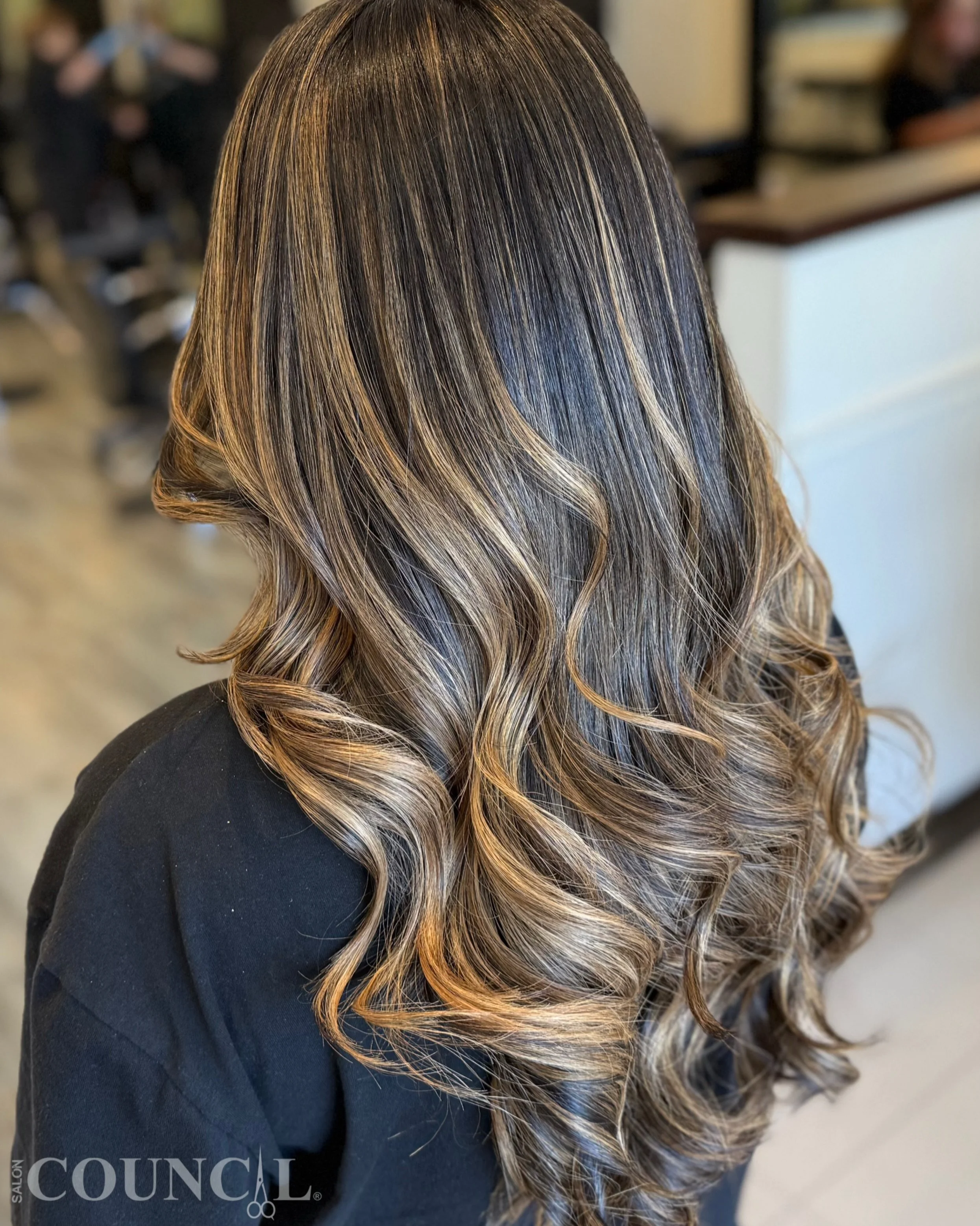 Fall dimension, perfectly blended. 🍁

A rich, seamless dimensional balayage with the perfect tones to welcome the new season.

Fresh fall hair, exclusively at Salon Council. 🤎

#SalonCouncil #FallHair #DimensionalBalayage #FallHairColor #HairTransf