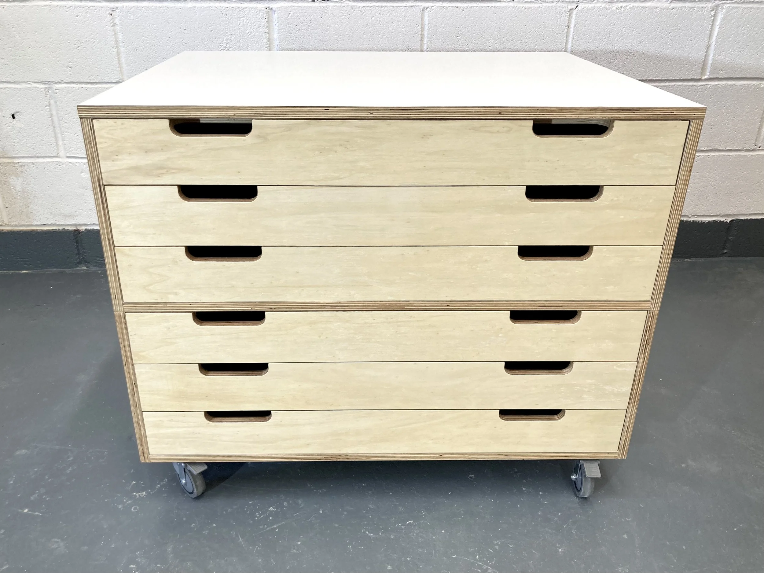 A1 Planchest