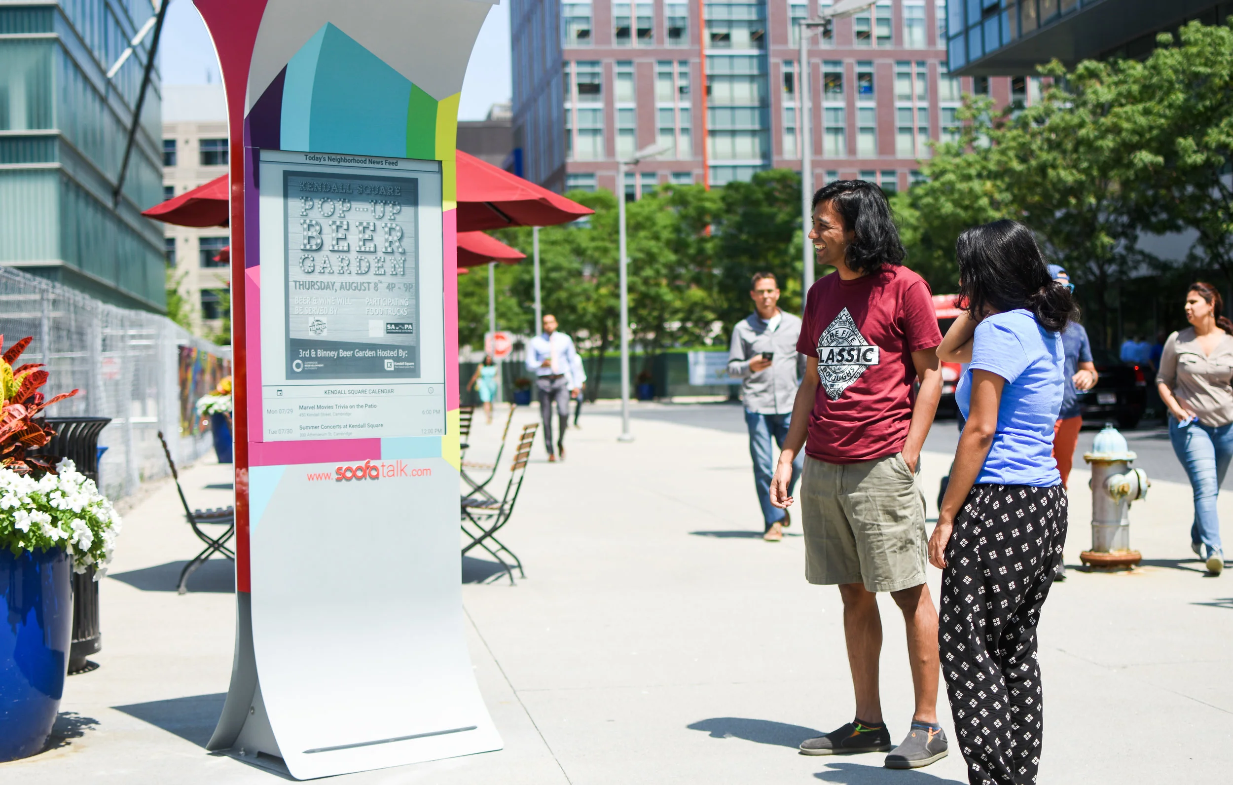 Soofa Signs Contribute to Kendall Square Placemaking, Build Neighborhood Community