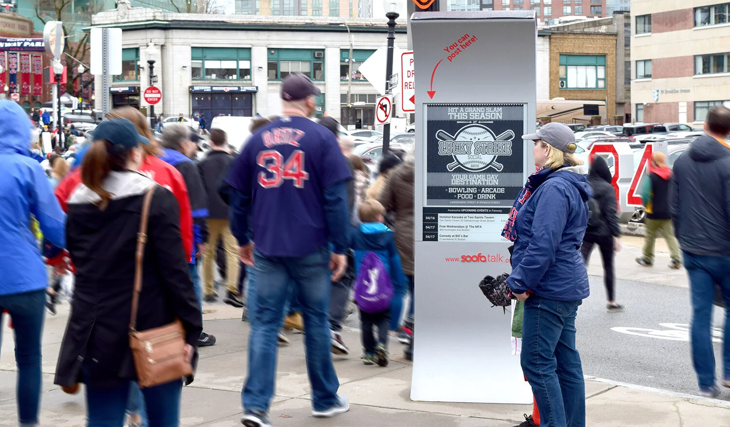 Lucky Strike Raises Awareness&nbsp;of their Venues with a Digital OOH Campaign