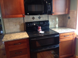 kitchen-backsplash-makeover-bendzin-1.jpeg