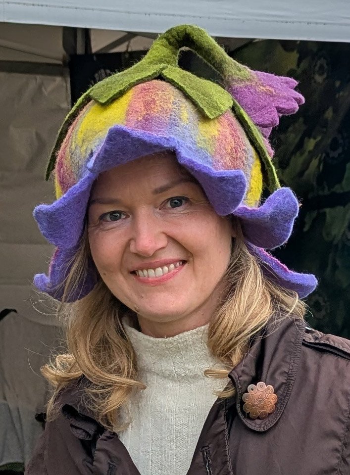 felt hat.jpg