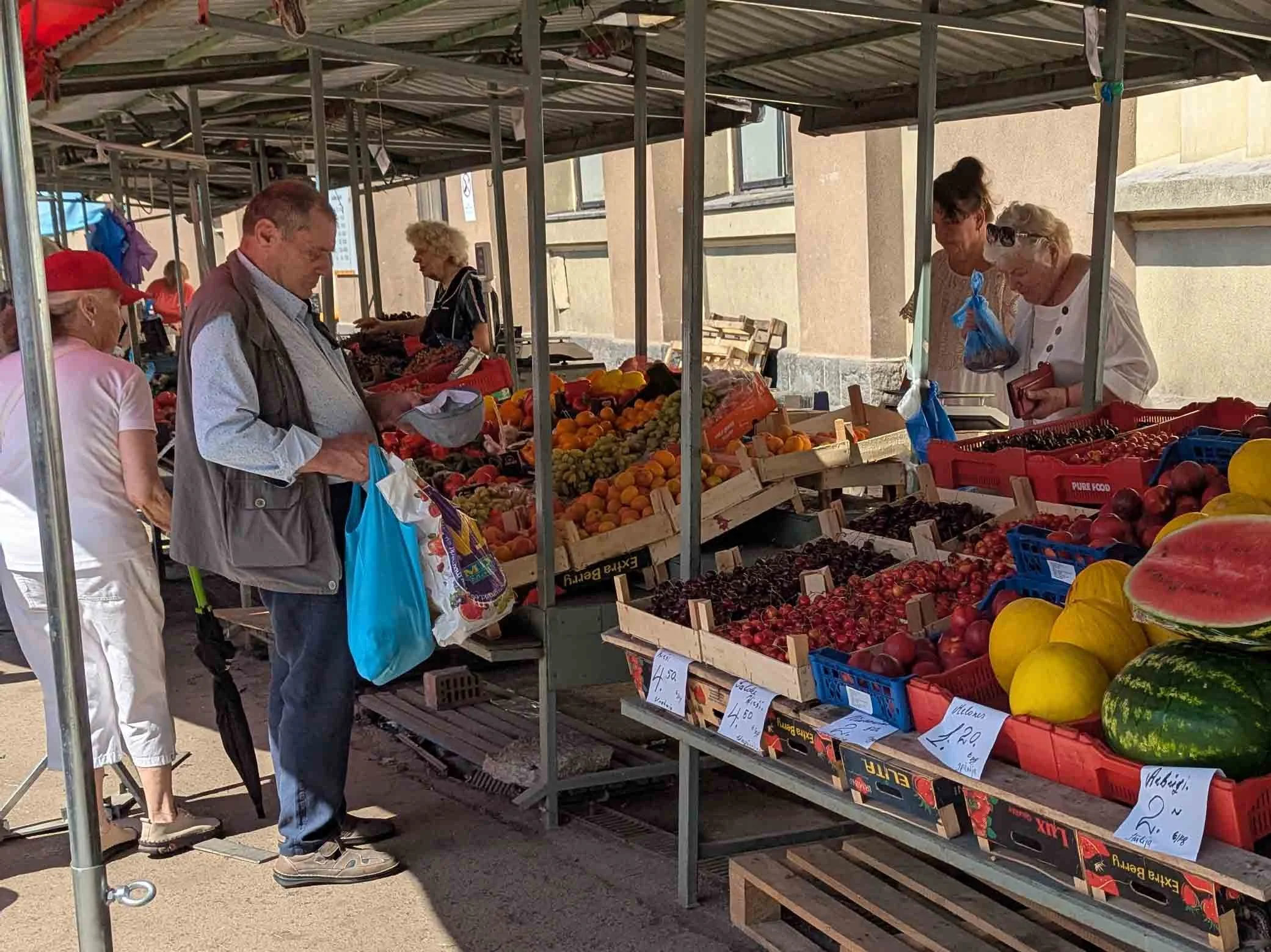 central market 1.jpg