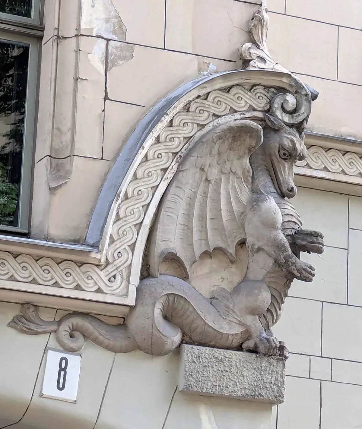 dragon.jpg