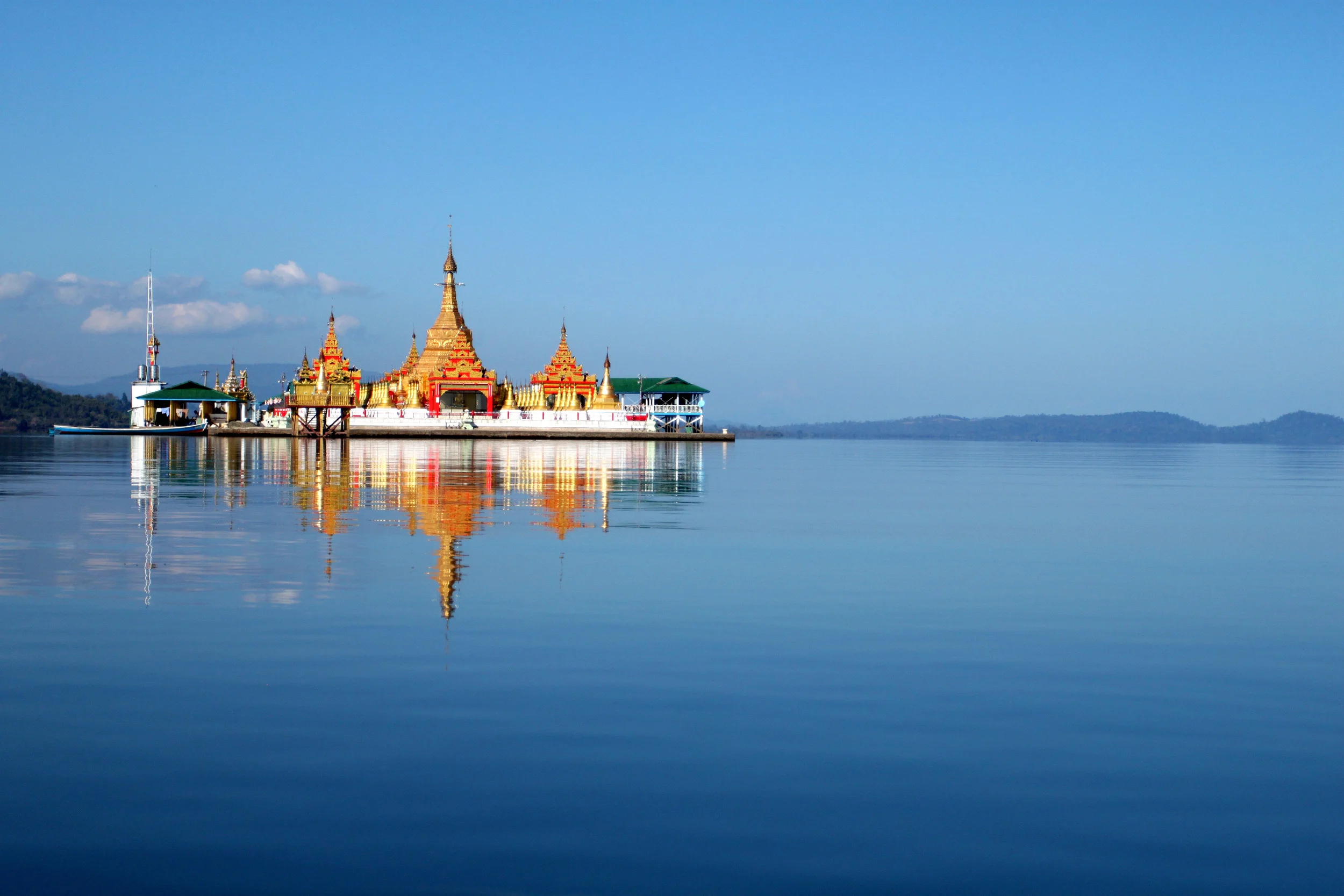 Inadawgyi Lake, Myanmar