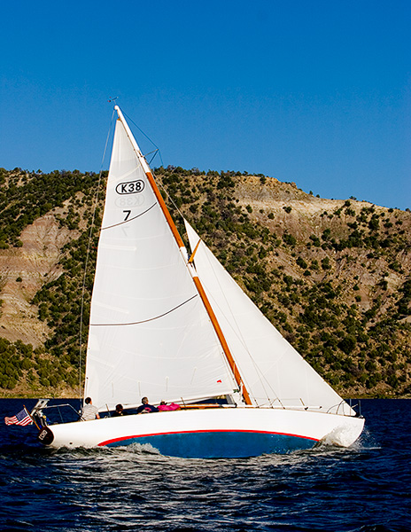 Echo in action on Navajo Lake