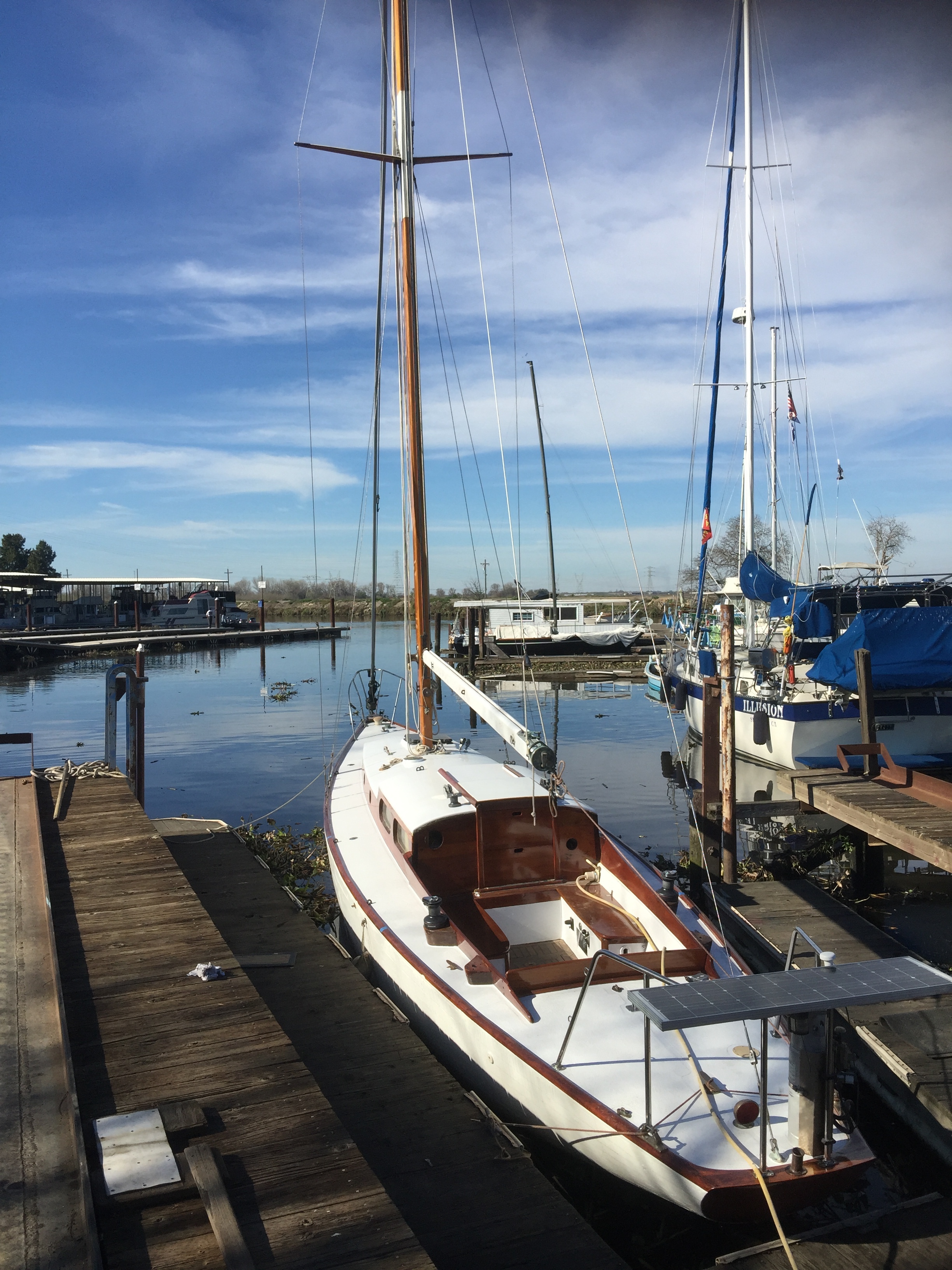 Mast up and boom attached