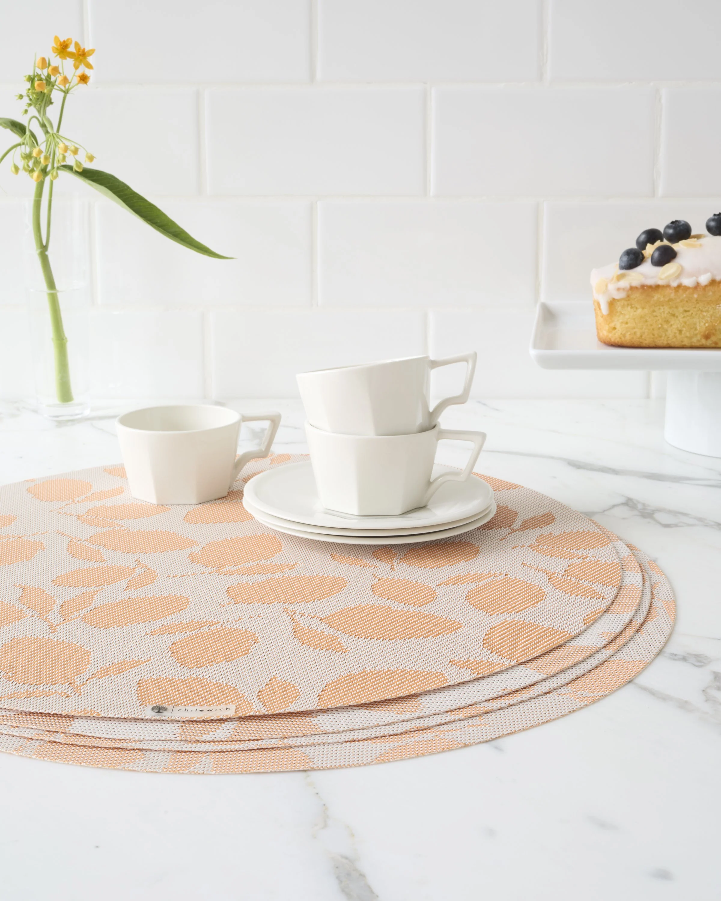 table_lemon leaves_marigold_V_7410.jpg