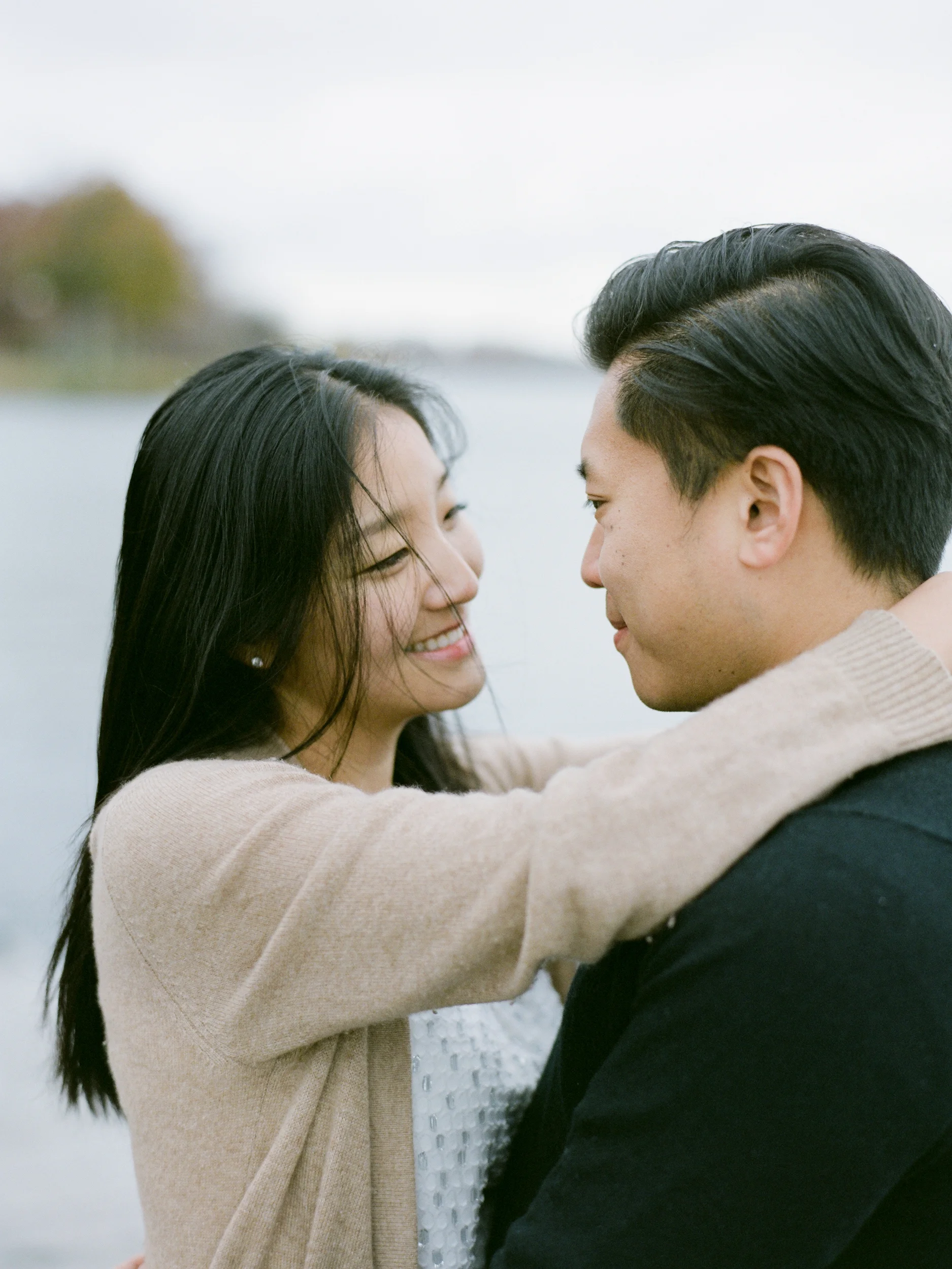 Jessica &amp; Justin's Autumn Engagement Session in Boston