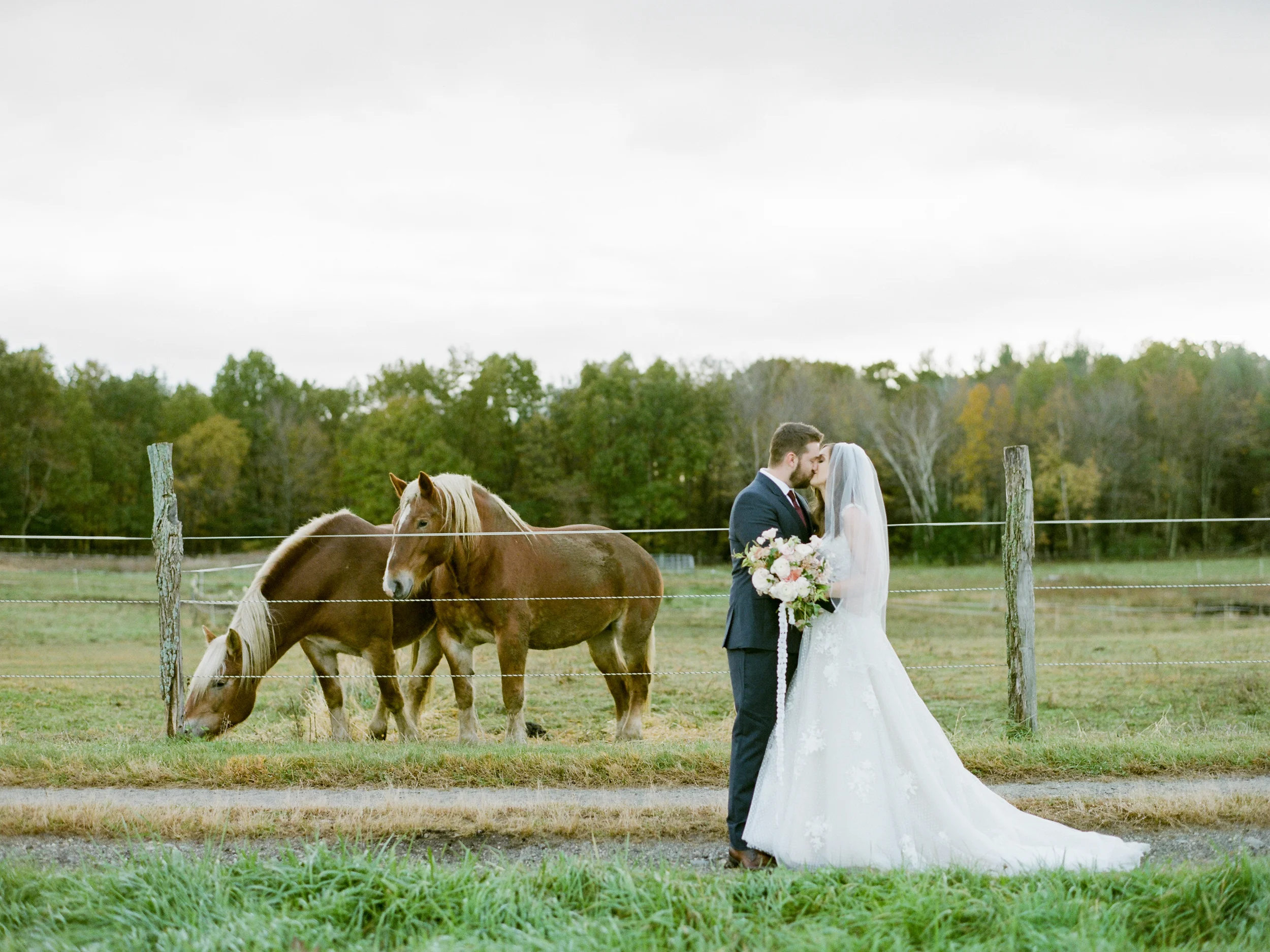 Laura and Ryan's Autumn Wedding at Valley View Farm