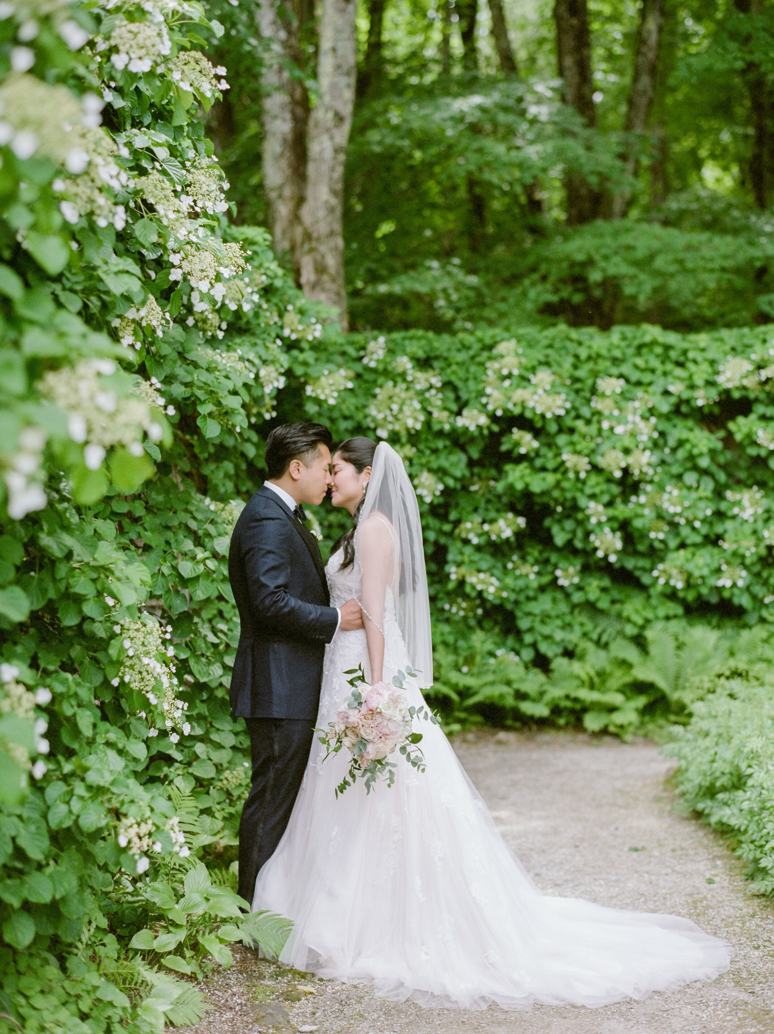 Estate Garden Weddings in Massachusetts