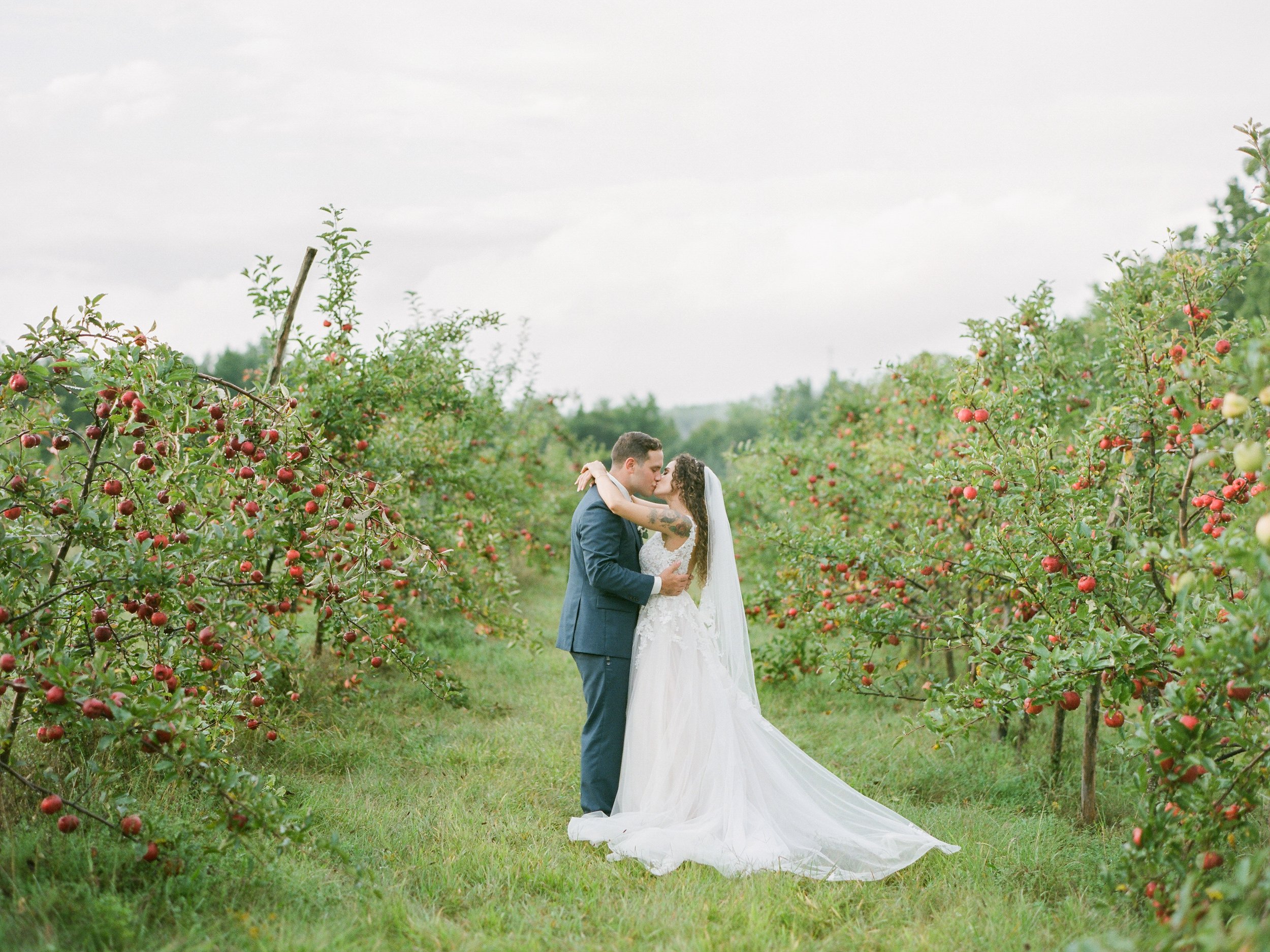 Apple Orchard Weddings in MA