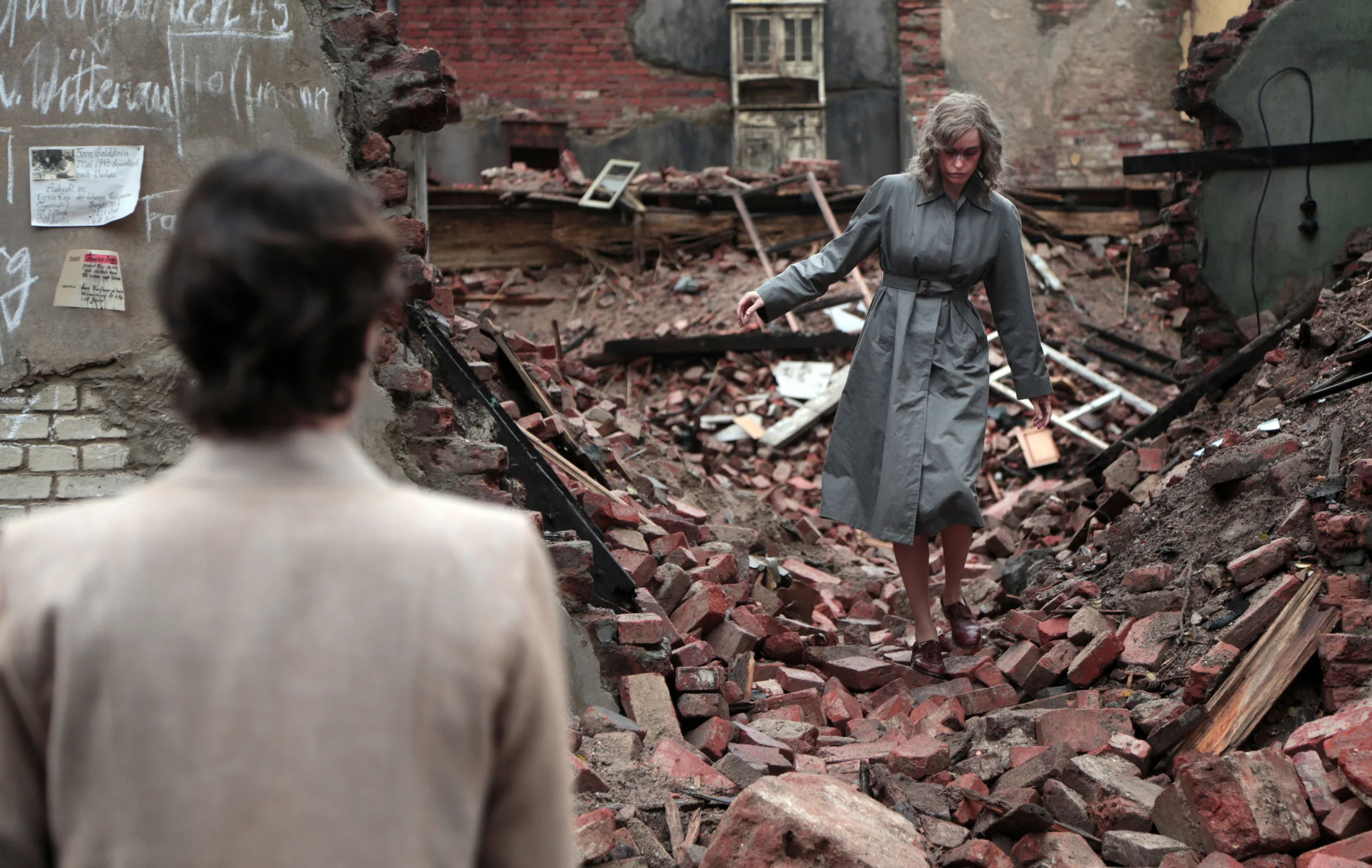 Nina Kunzendorf (Lene) and Nina Hoss (Nelly)