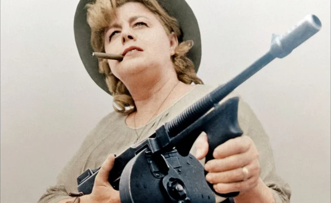 Shelley Winters gives an enormously charismatic performance as Ma Barker