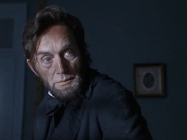 Lance Henriksen as Lincoln