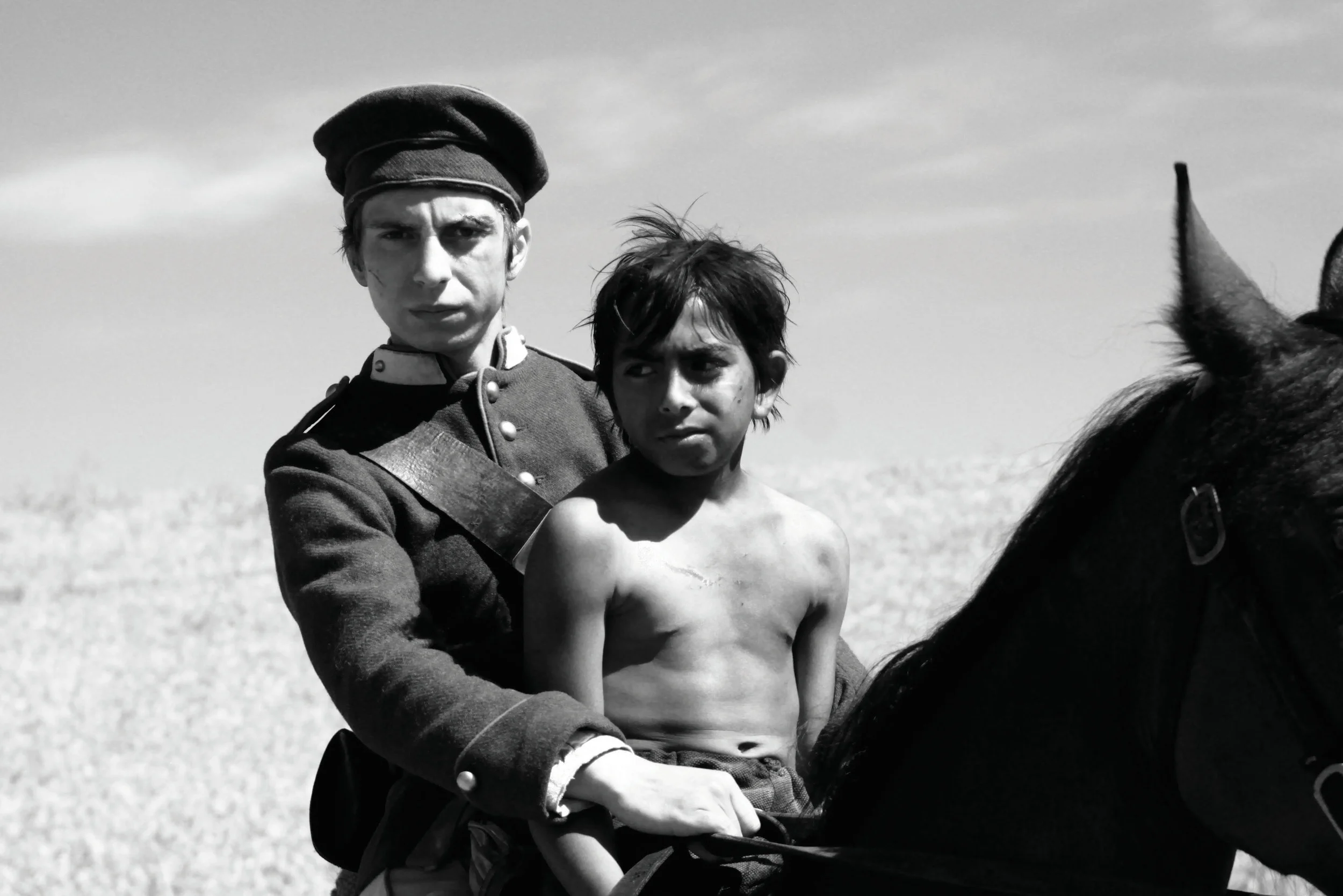 Mihai Comānoiu (Ionitā) and Alberto Dinache (Tintiric).