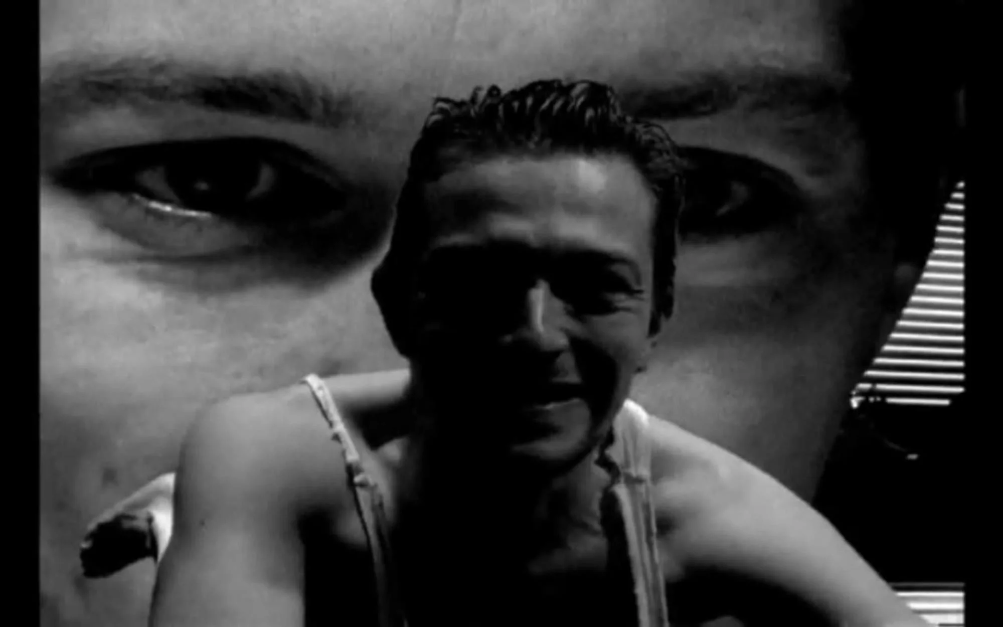 Christopher Nolan's Doodlebug (1997)