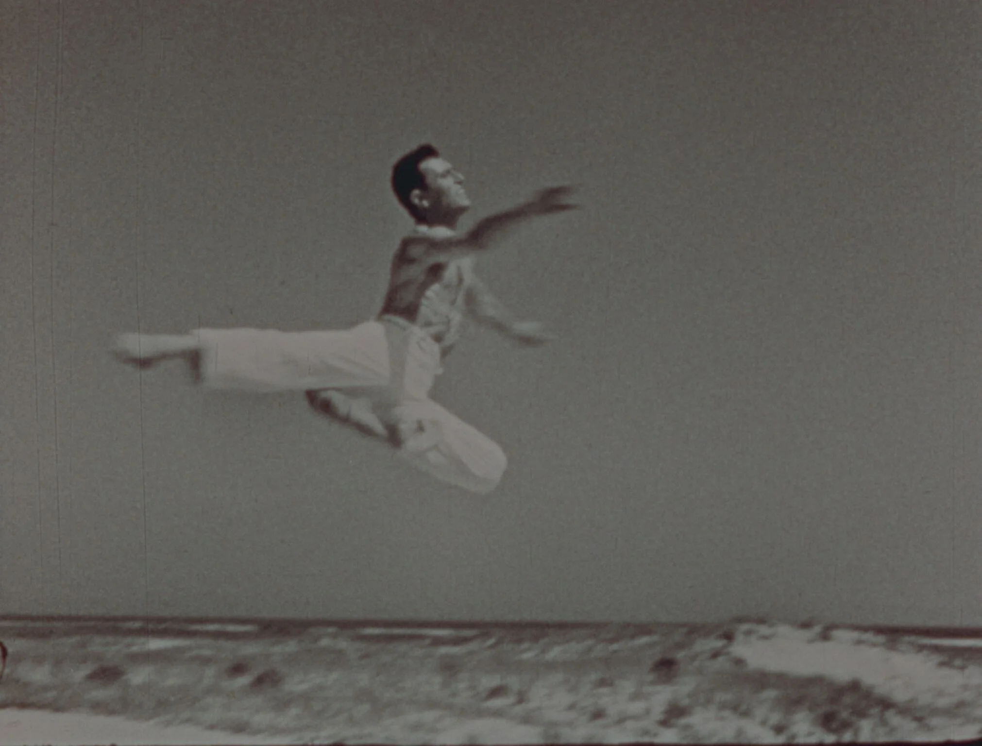 Shirley Clarke's Dance in the Sun (1953).