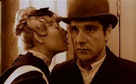 The early days of Russian pornography are depicted in Of Freaks and Men , a recently restored 1998 film by the late Alexey Balabanov.