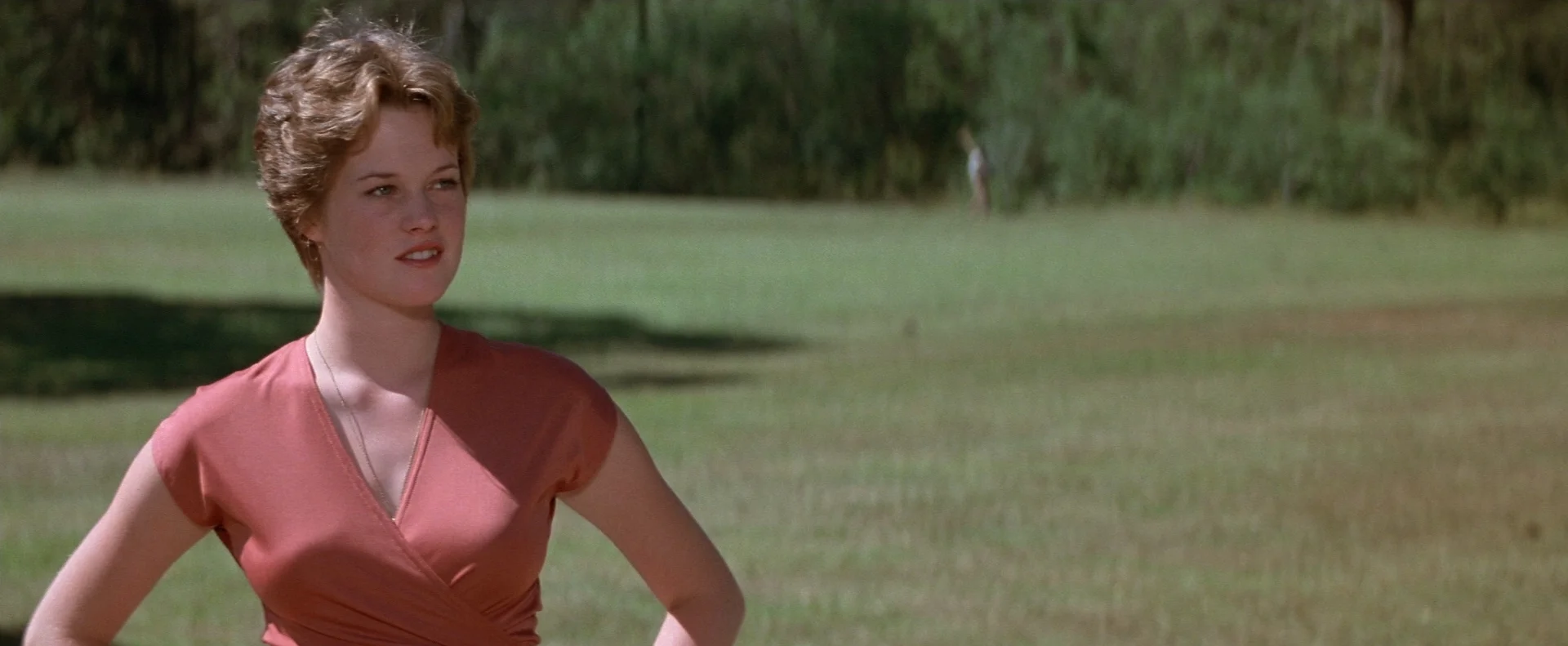 Schuyler Devreaux (Melanie Griffith) taunts Harper throughout The Drowning Pool