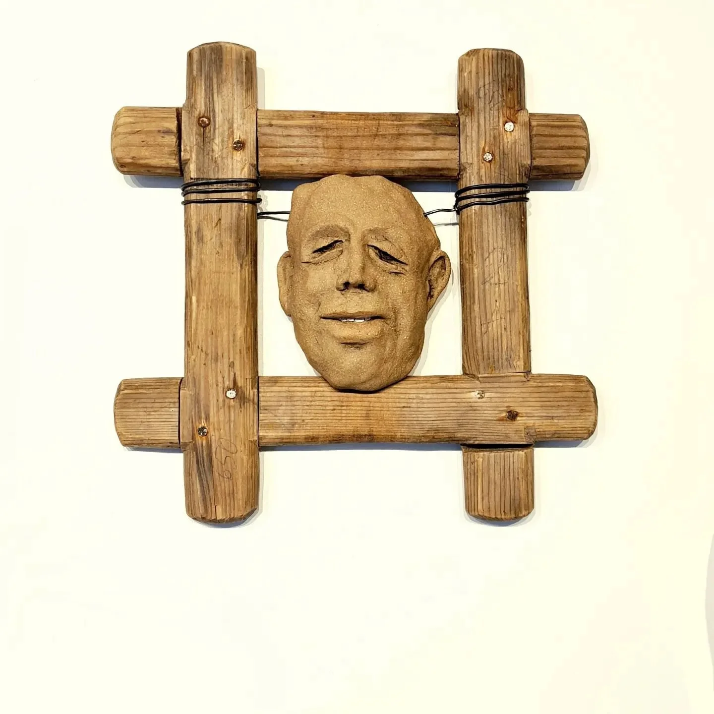 Framed...
#driftwood #stoneware #clay #figurative #sculpture #art #face #head  #konstiharryda #konstriket #svenskakonstnarsforbundet #d&ouml;rja_makrill