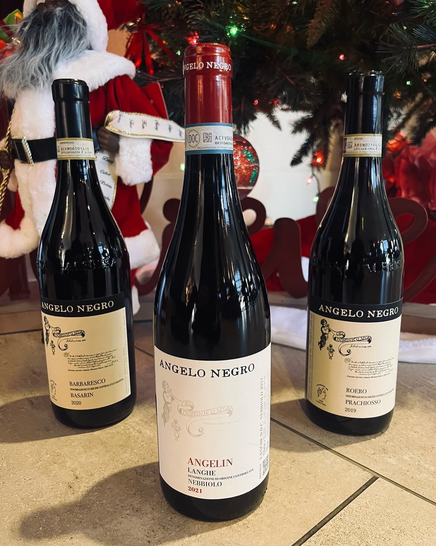 It&rsquo;s time to ring in the holidays and who better to do it with than the First Family of the Roero. Whatever the occasion is, @angelo_negro_winery has a bottling that suits the moment and will put you on everyone&rsquo;s nice list.
 
Take your p