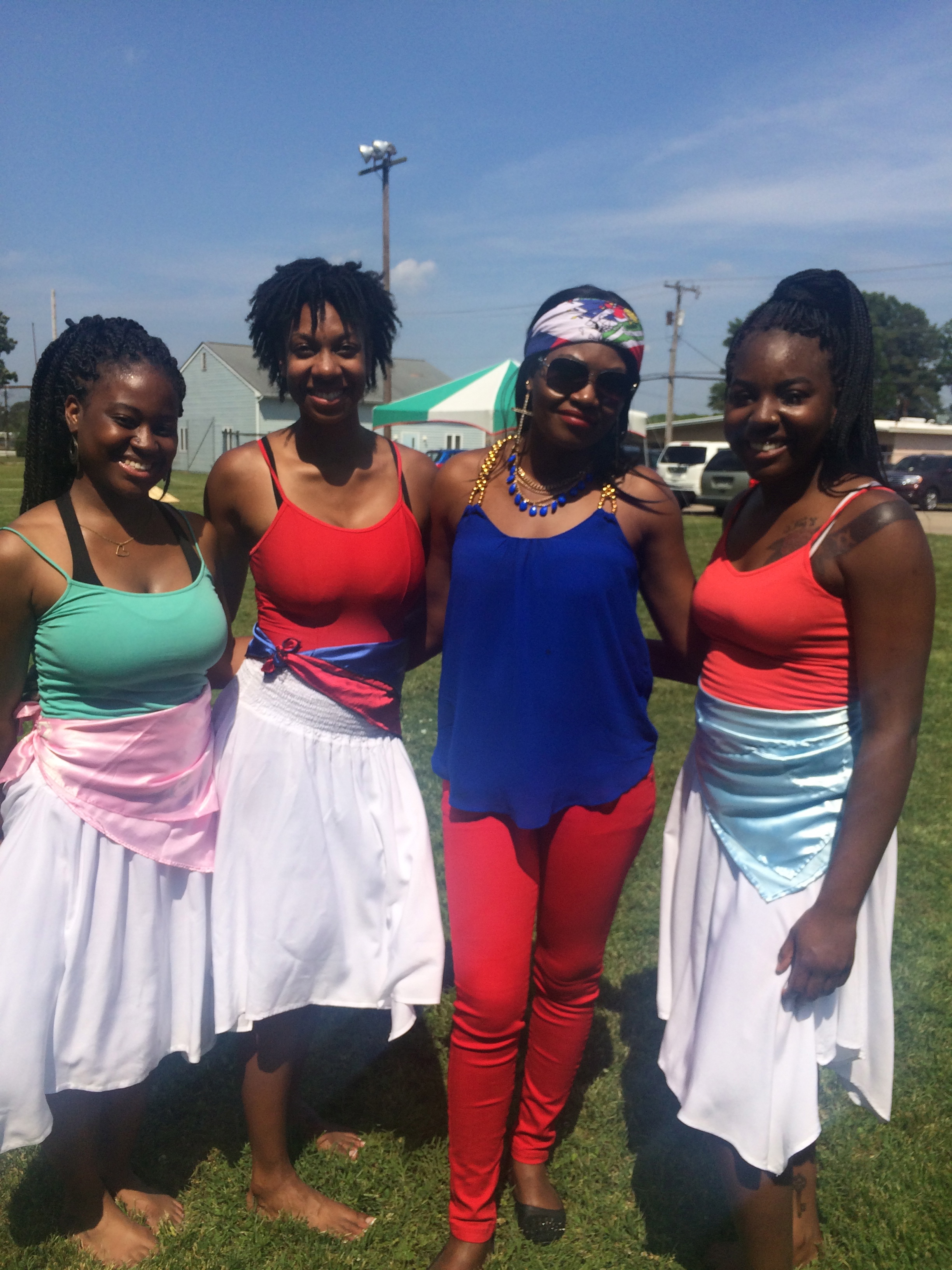  Kayla, Camille, and Shu'Keia with Wisline, a new friend interested in dancing together 