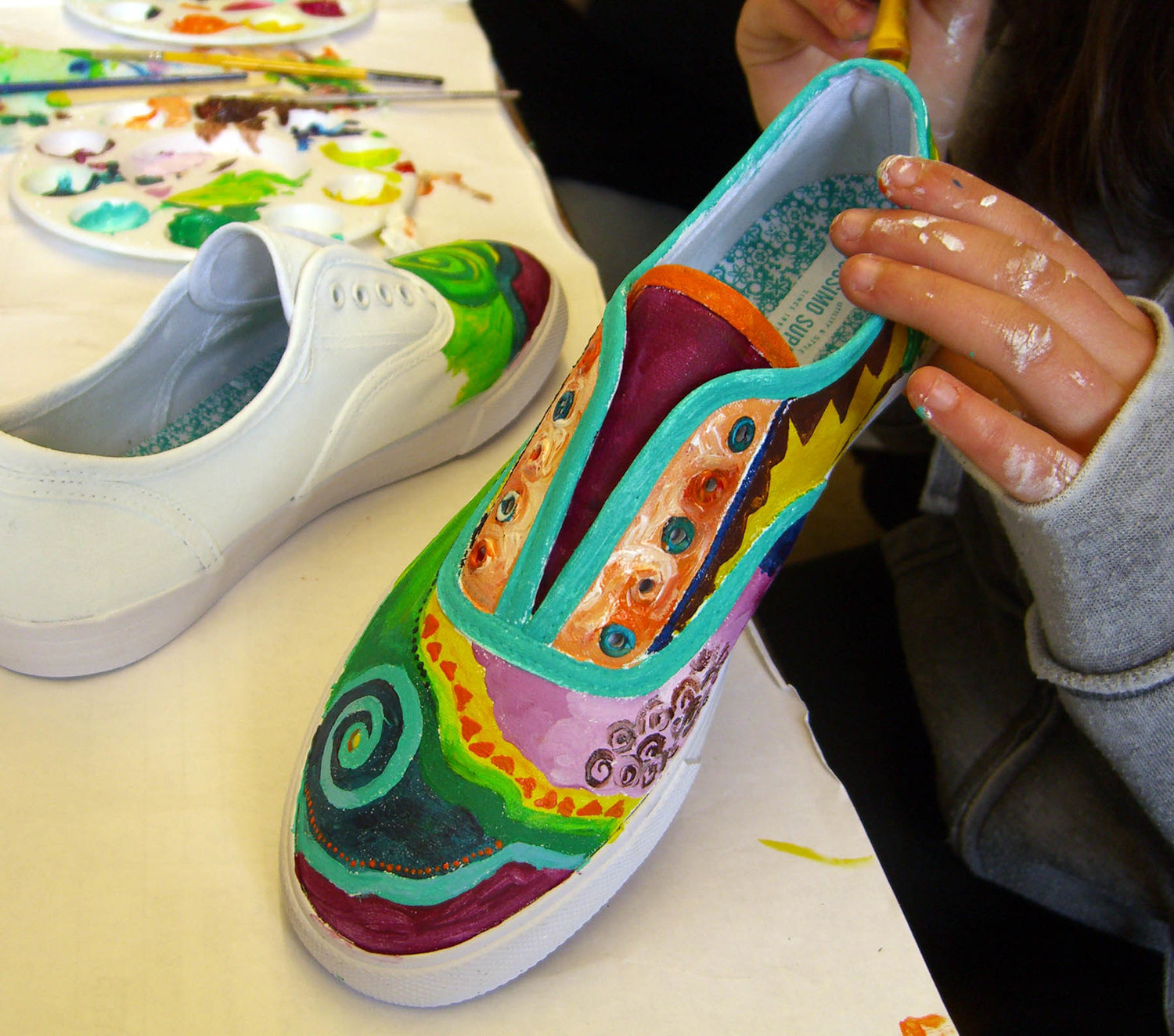 How to paint on shoes and sneakers