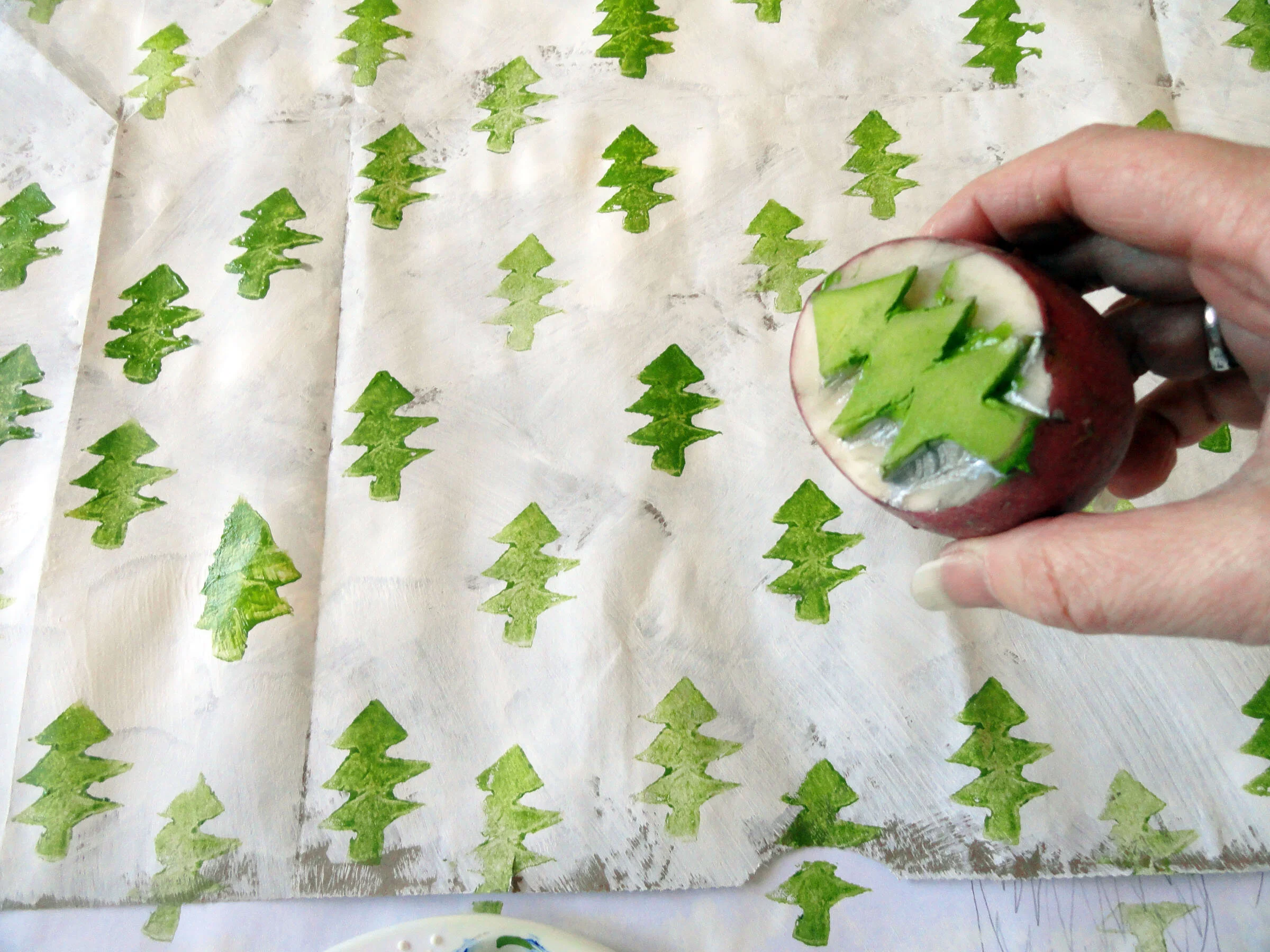 Rustic Holiday Gift Wrap