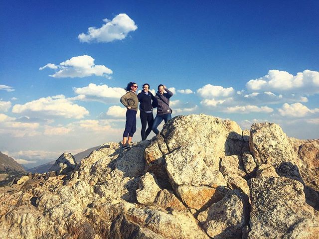 On the up and up. 📸 by @jessdbon in @rockynps .
.
.
#werlingweek #rockymountainnationalpark #rmnp