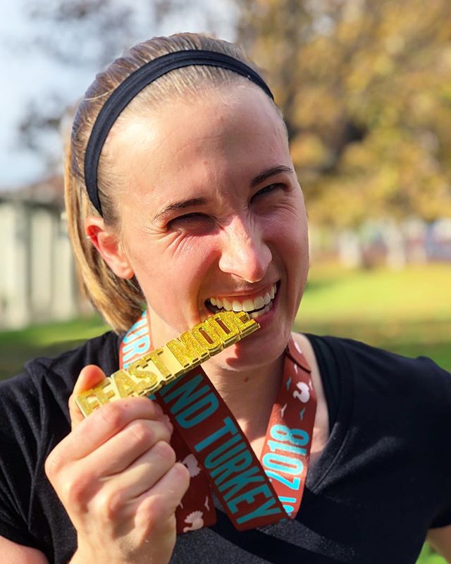 Turns out a Turkey Trot is a lot more pleasant in sunny CA than in arctic Chicago. First full-family trot was a success! Now on to the pies... 🥧🥧🥧