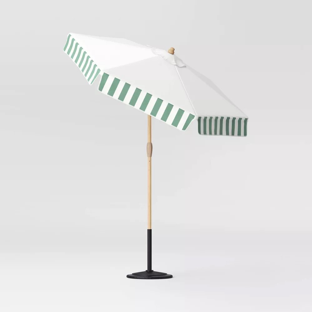 $63 - Round Valance Outdoor Patio Market Umbrella