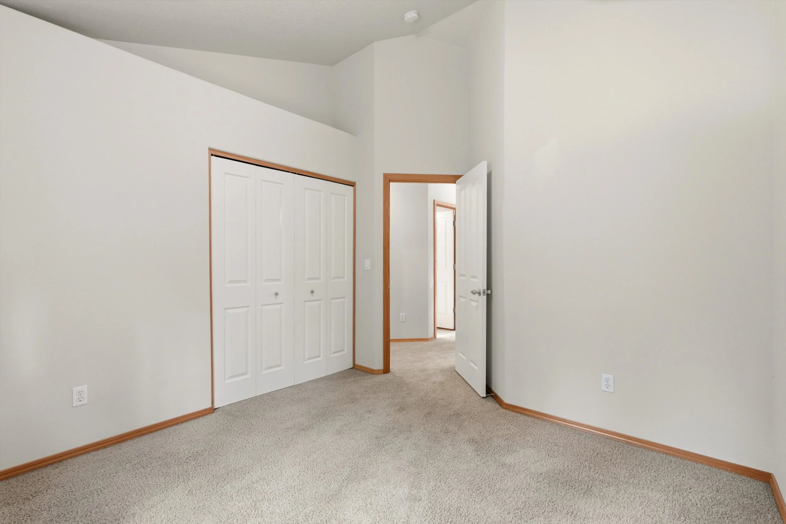 27-5631 SW Norris Terrace-35.jpg