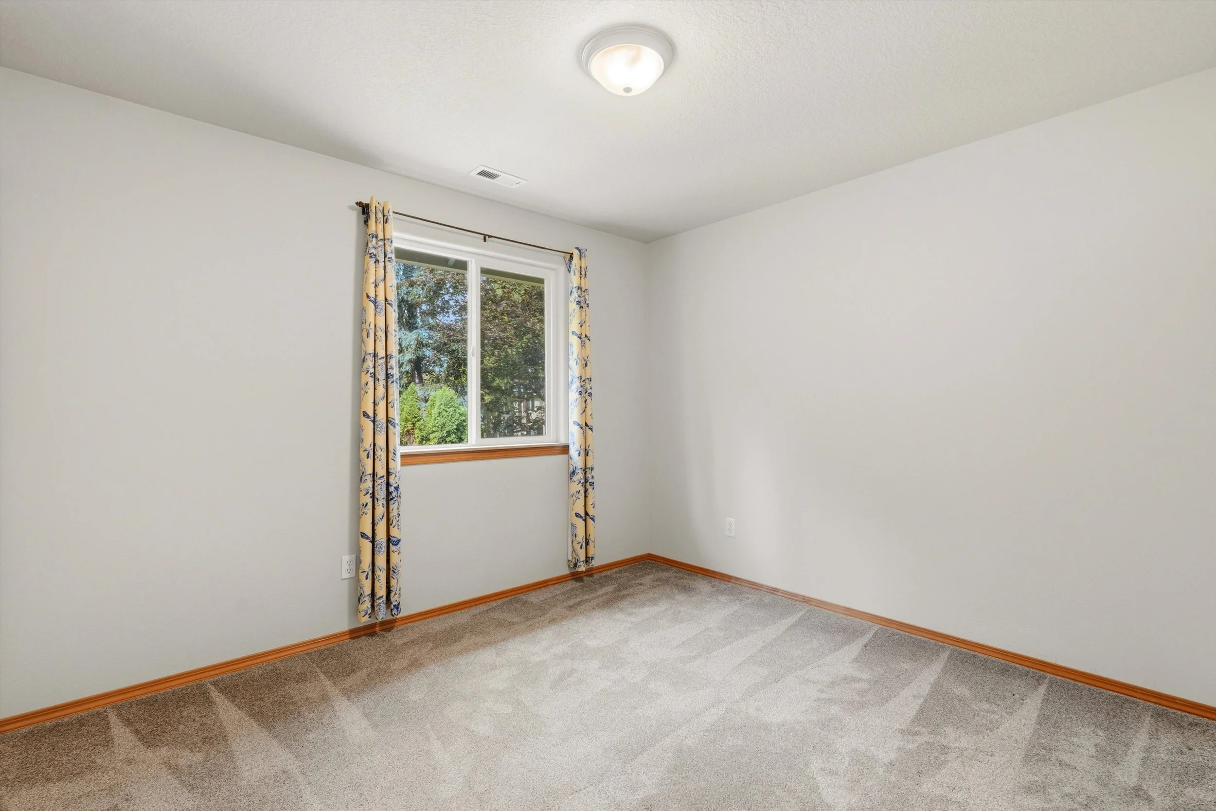 28-5631 SW Norris Terrace-36.jpg
