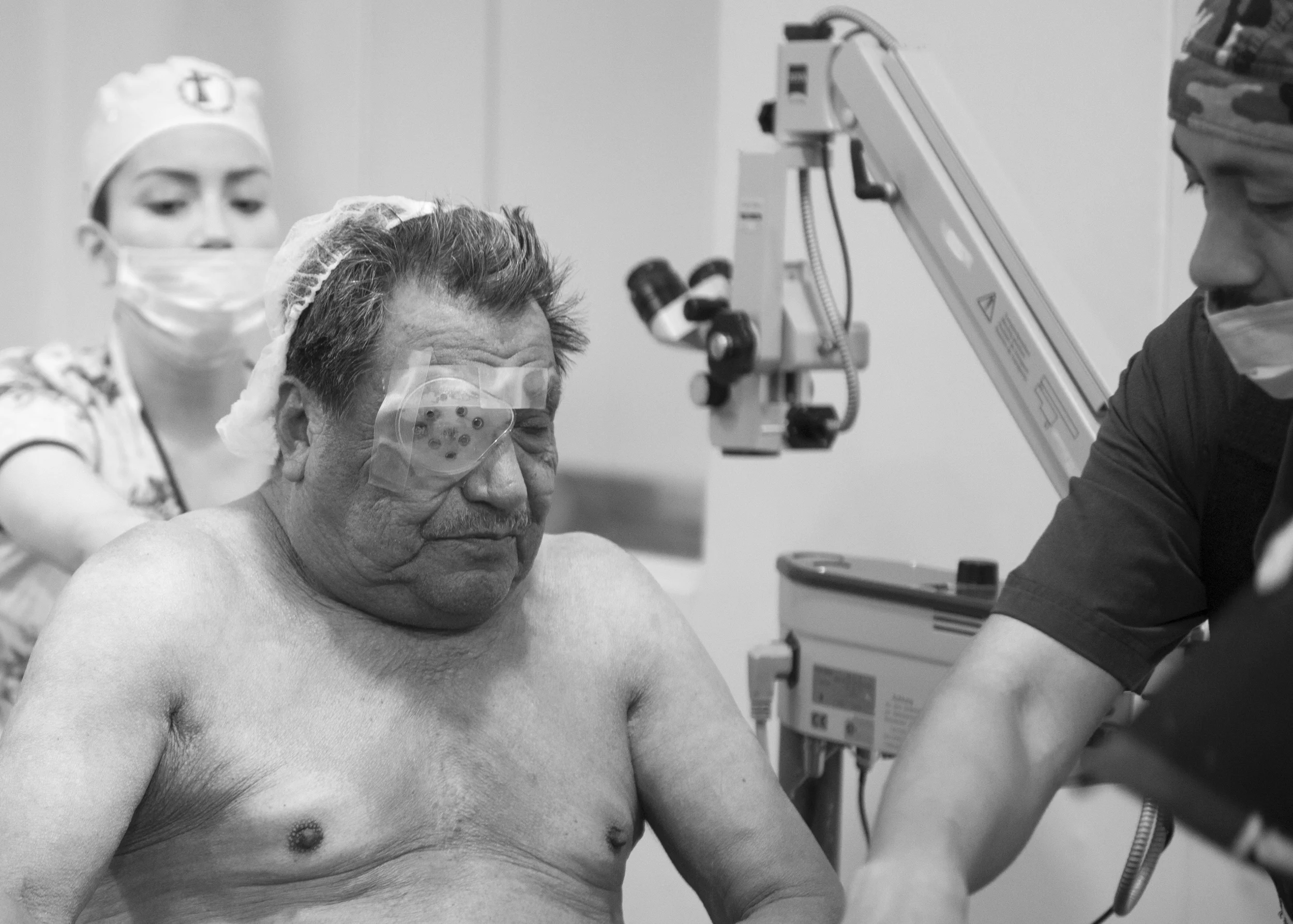 surgeryblackandwhite_6.jpg