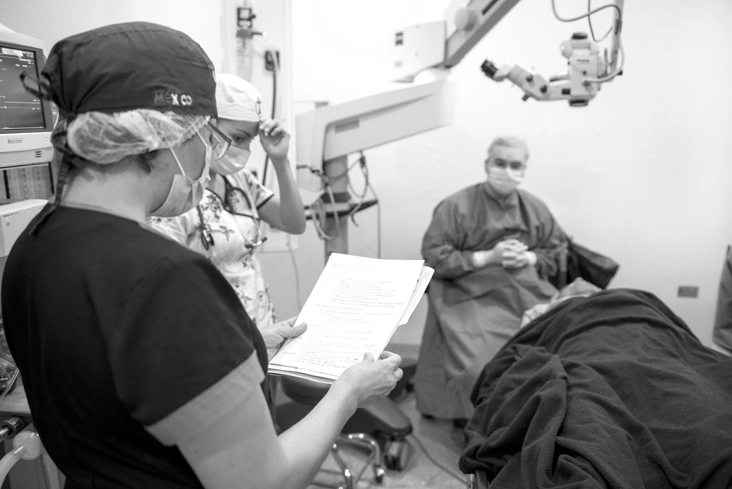surgeryblackandwhite_9.jpg