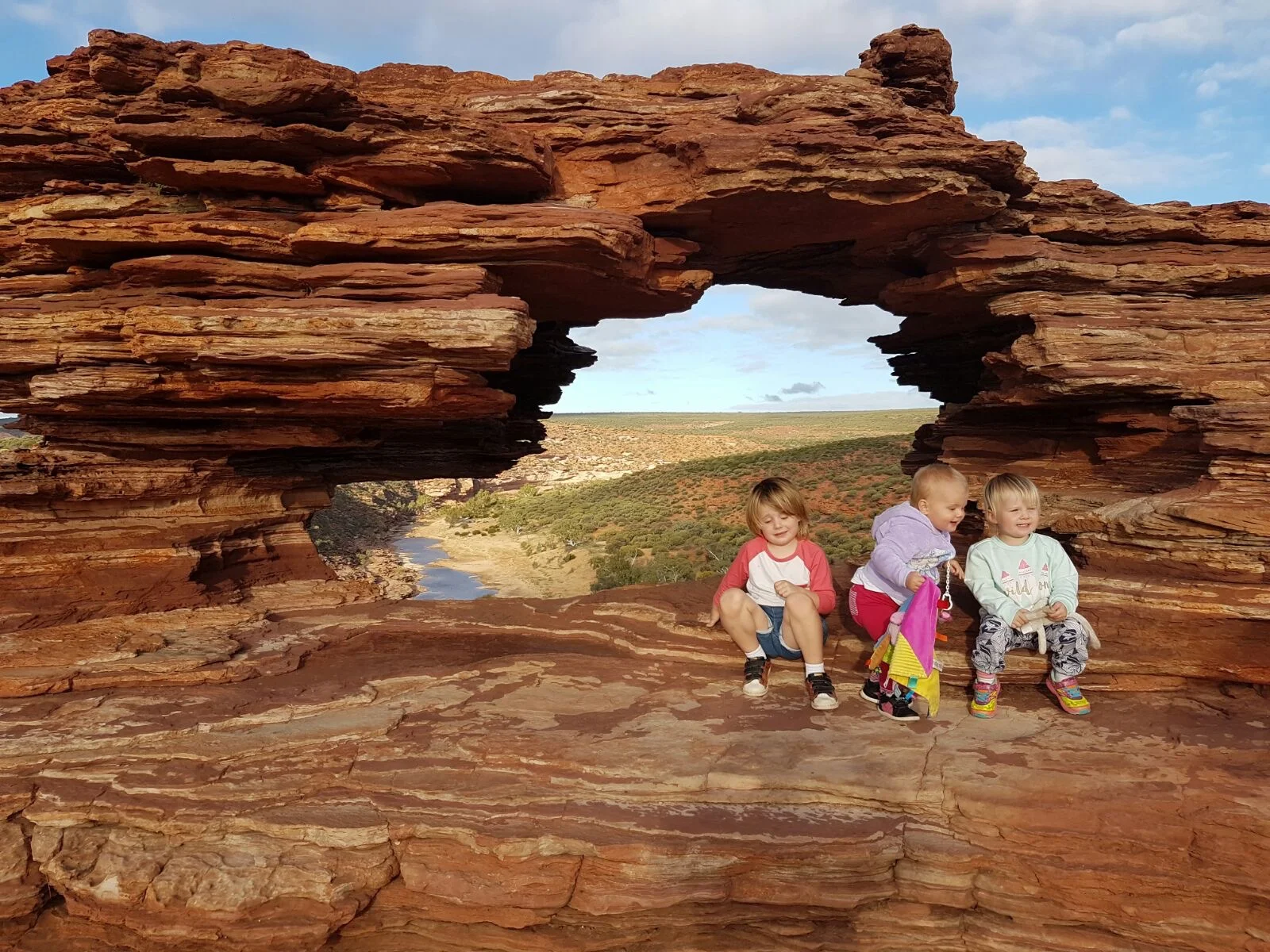 Noah, Willow and Harper explore Nature’s Window at WA’s Kalbarri National Park.