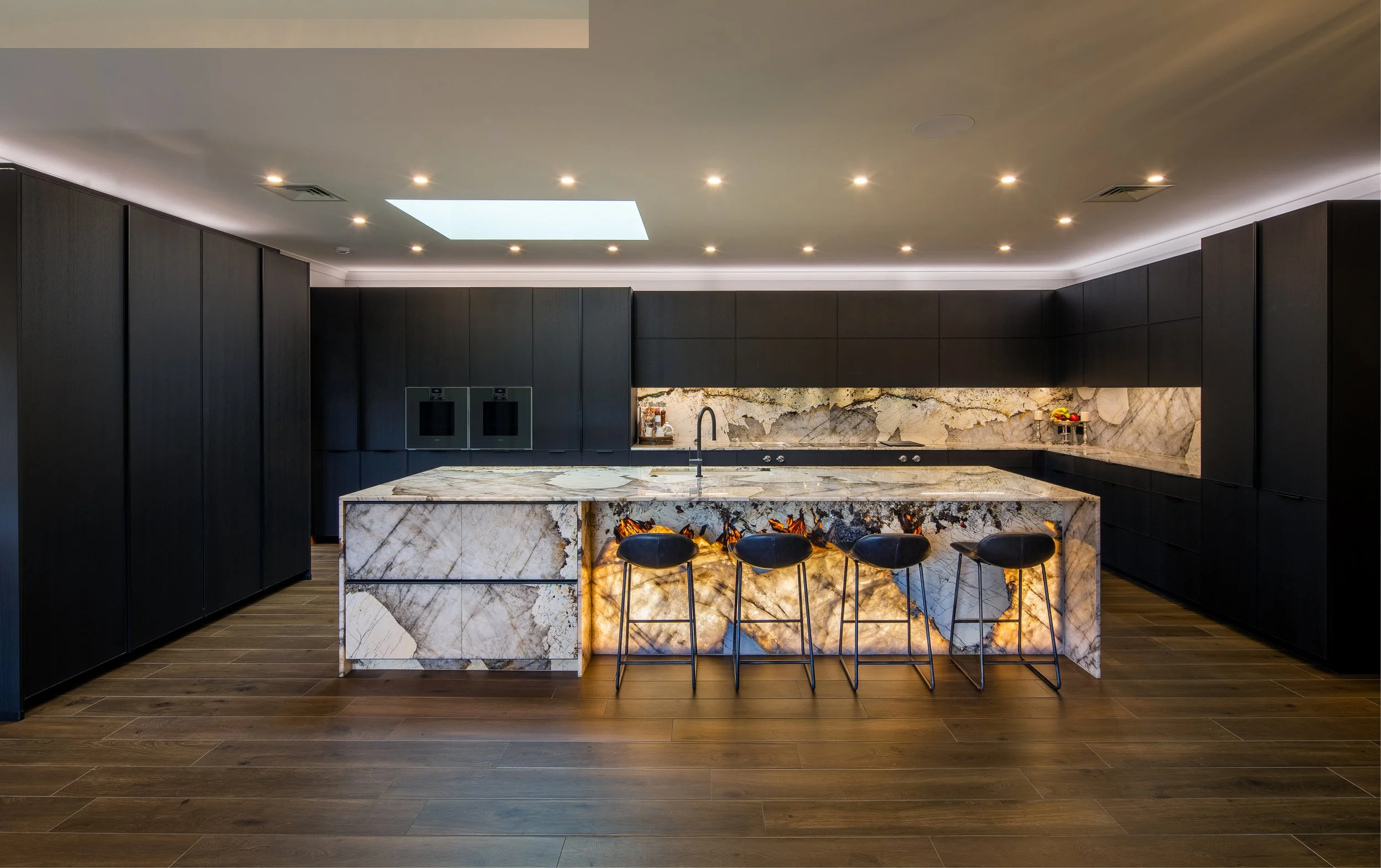 German Kitchens Monarch 1.jpg