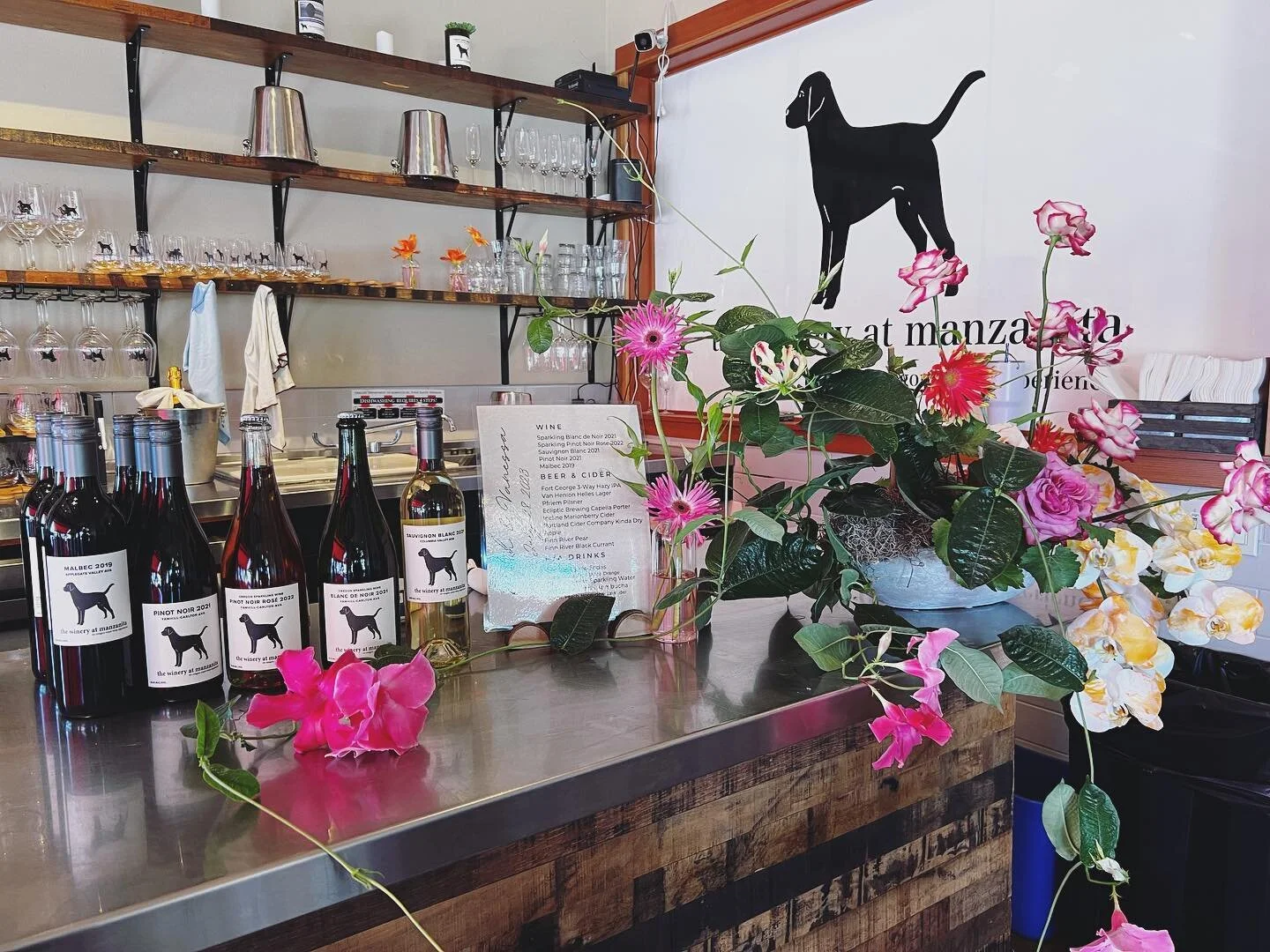 Manzanita Winery Wine Bar & Tasting Room